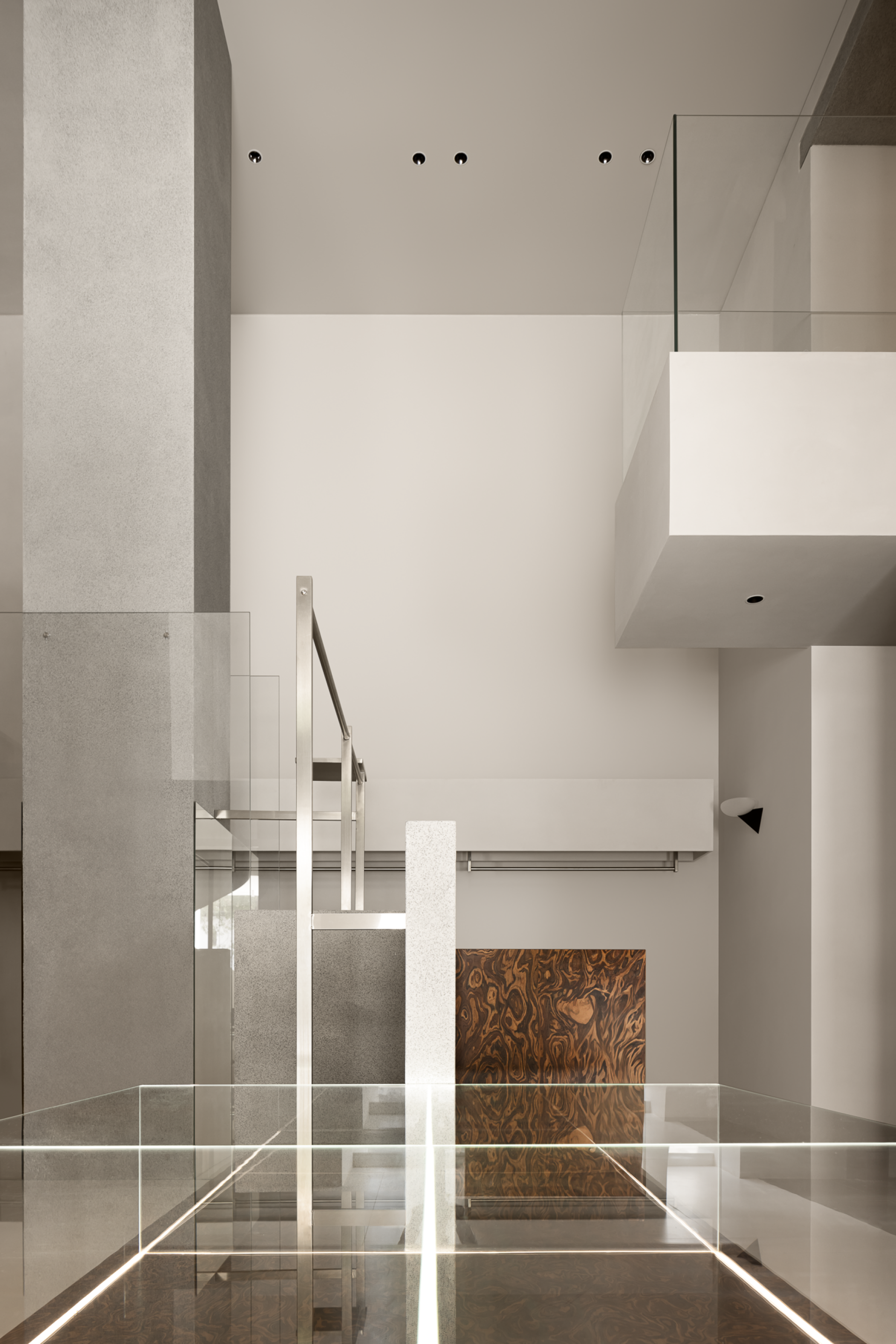 London Design Awards Winner - ANIN BOUTIQUE