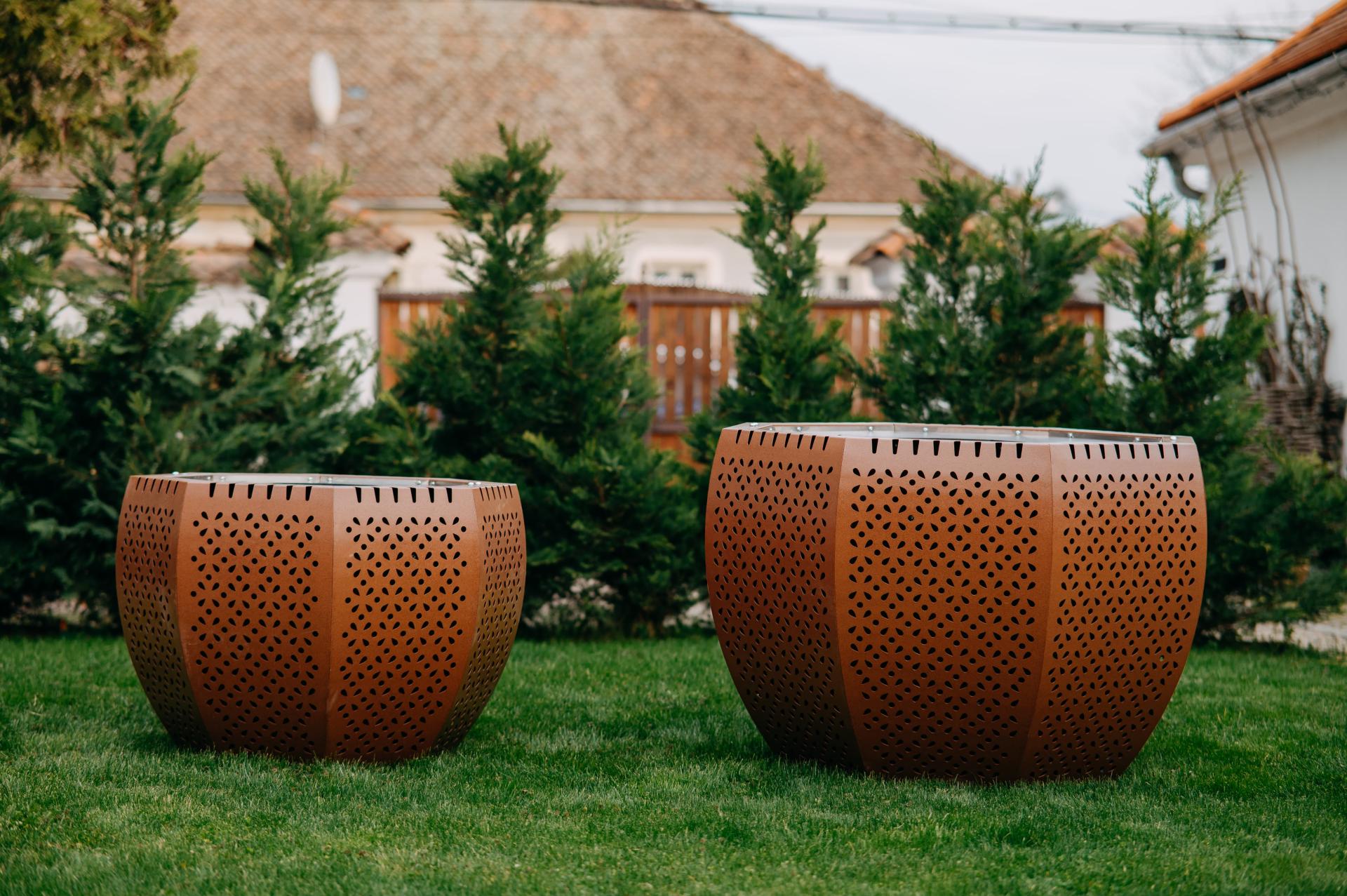London Design Awards Winner - CRATERFLAME®-The multifunctional cooking garden furniture
