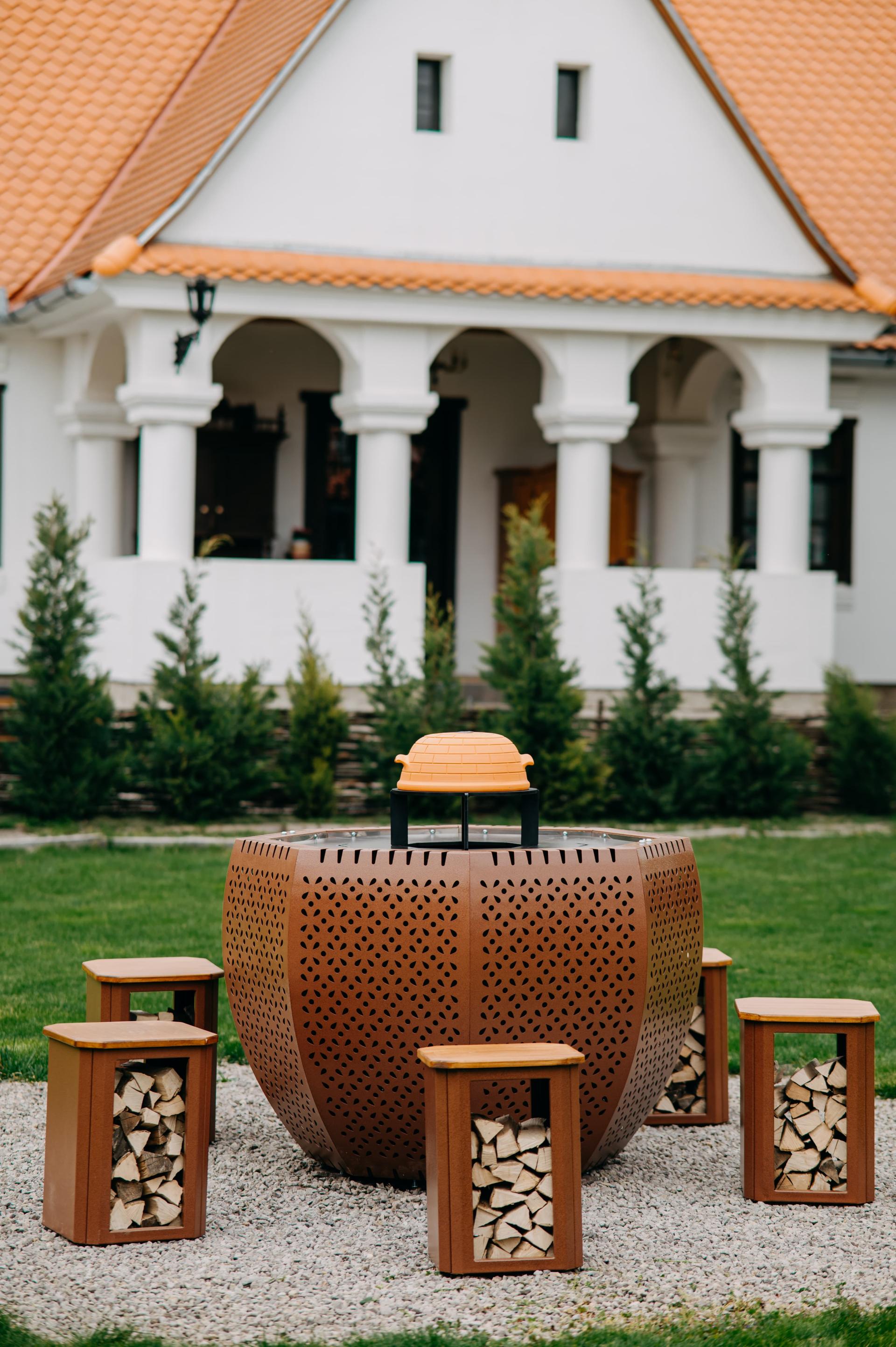 London Design Awards Winner - CRATERFLAME®-The multifunctional cooking garden furniture