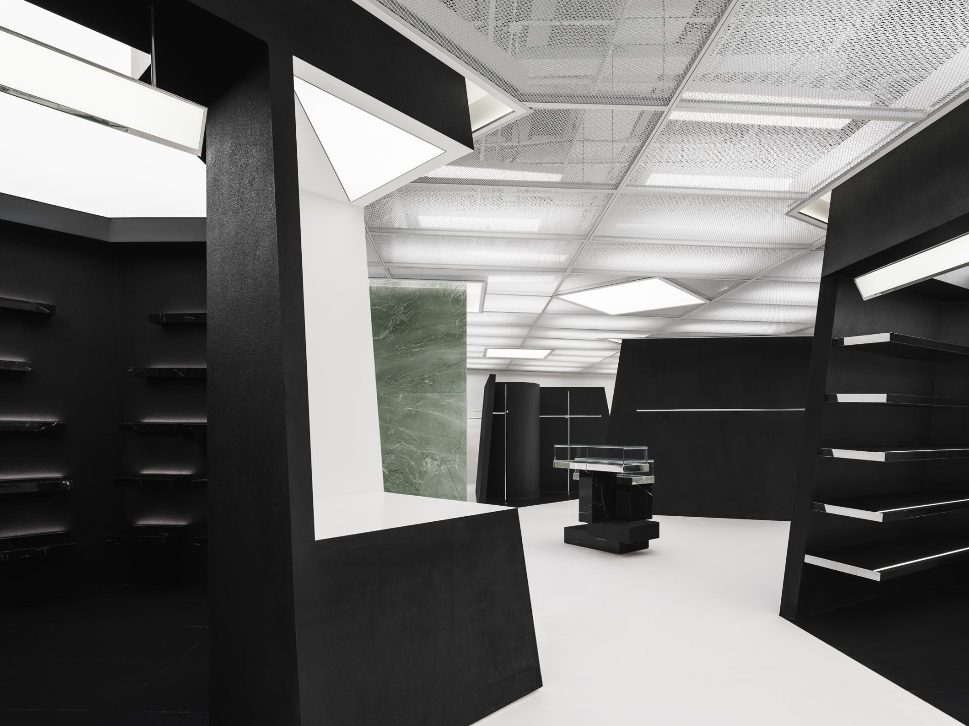 London Design Awards Winner - COSCIA Guangzhou Tower Boutique