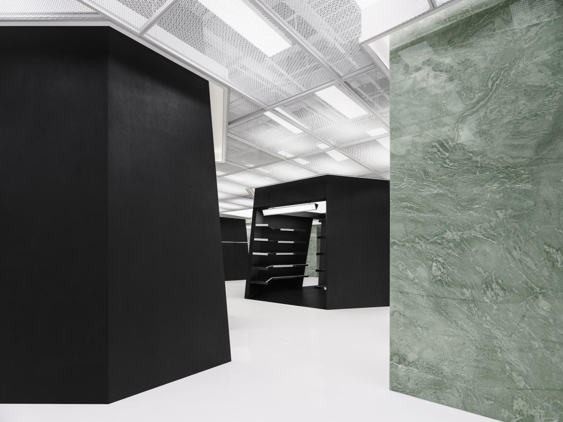 London Design Awards Winner - COSCIA Guangzhou Tower Boutique