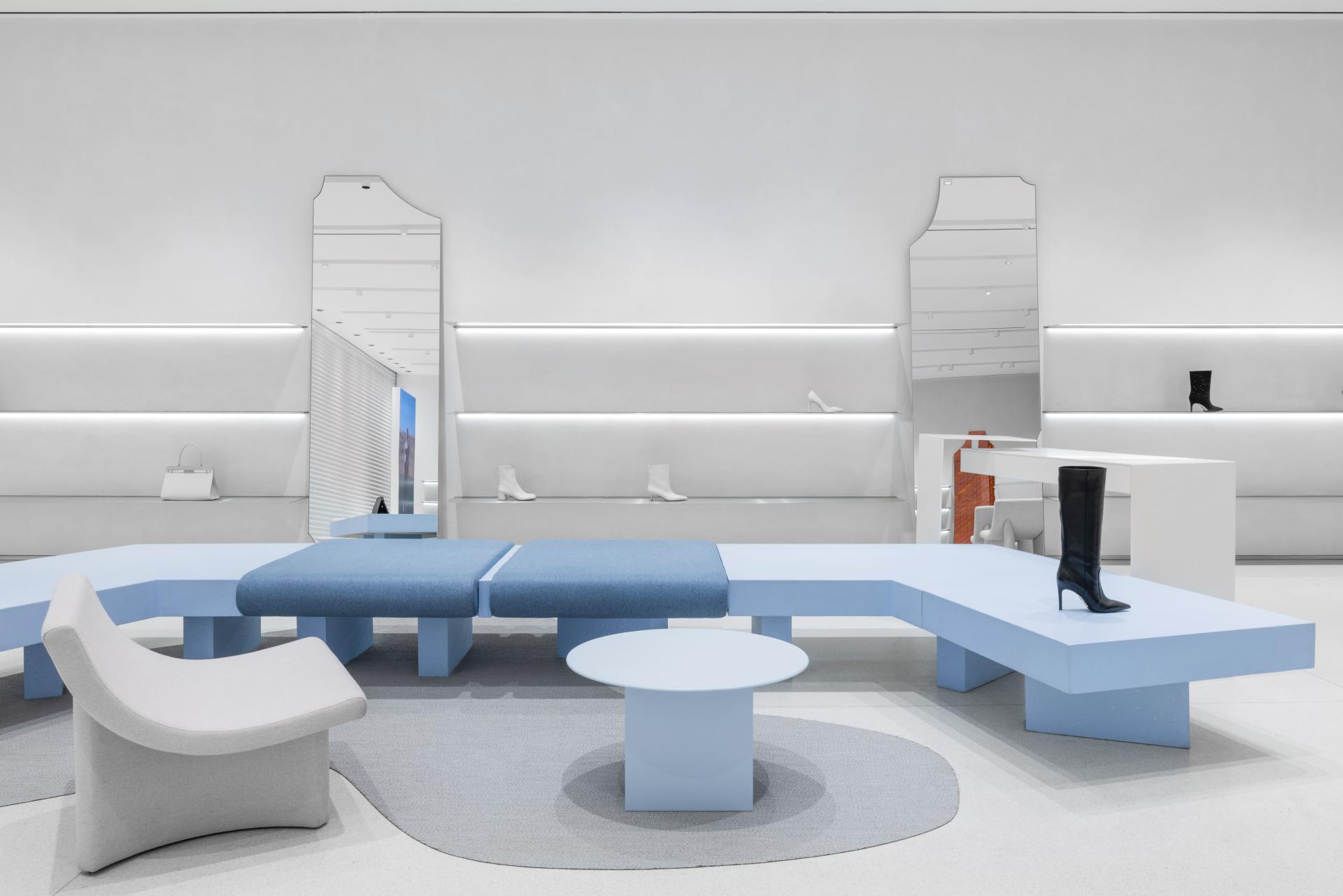 London Design Awards Winner - EKONIKA store