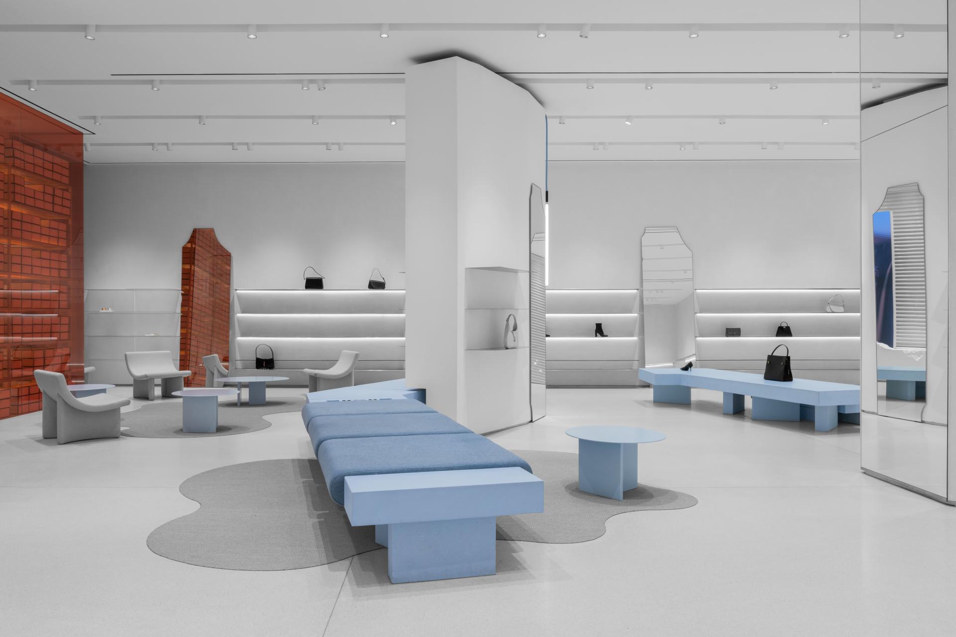 London Design Awards Winner - EKONIKA store
