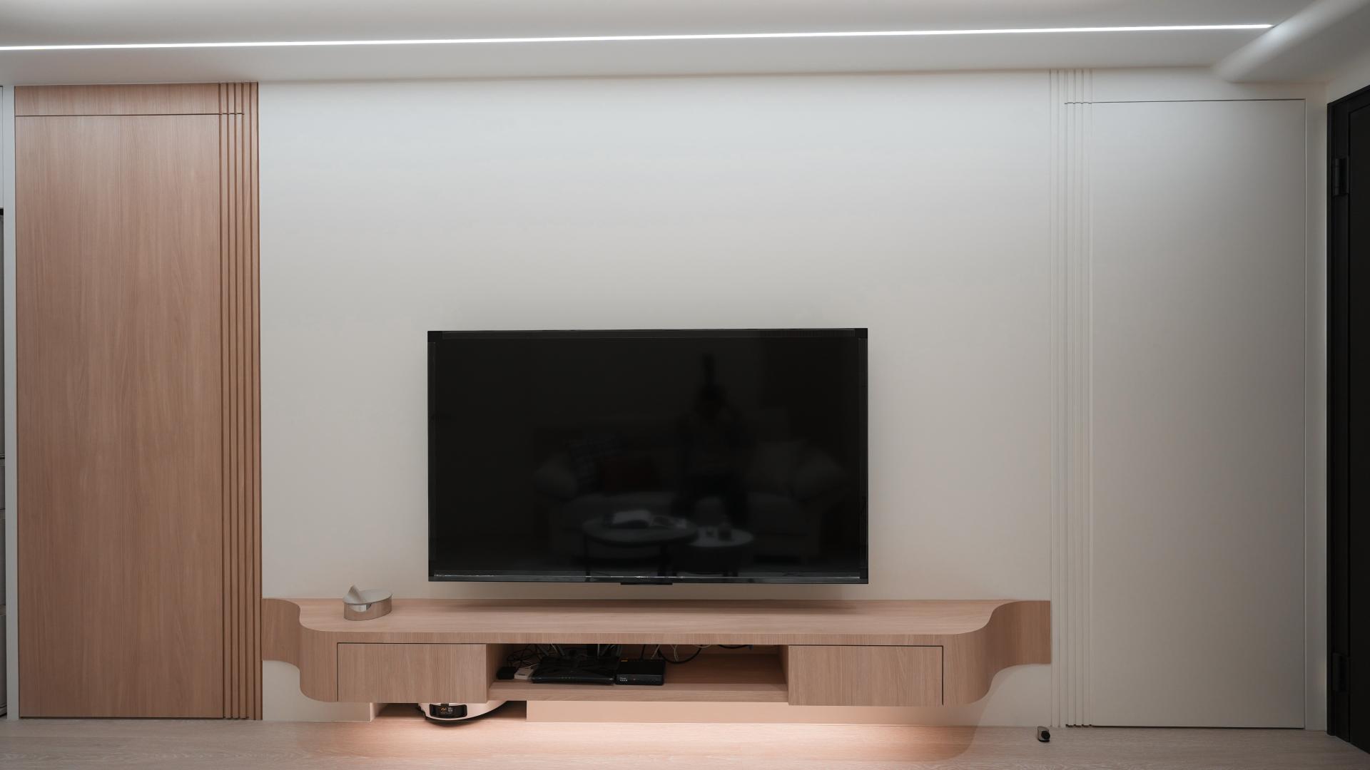 London Design Awards Winner - Soft Minimalism