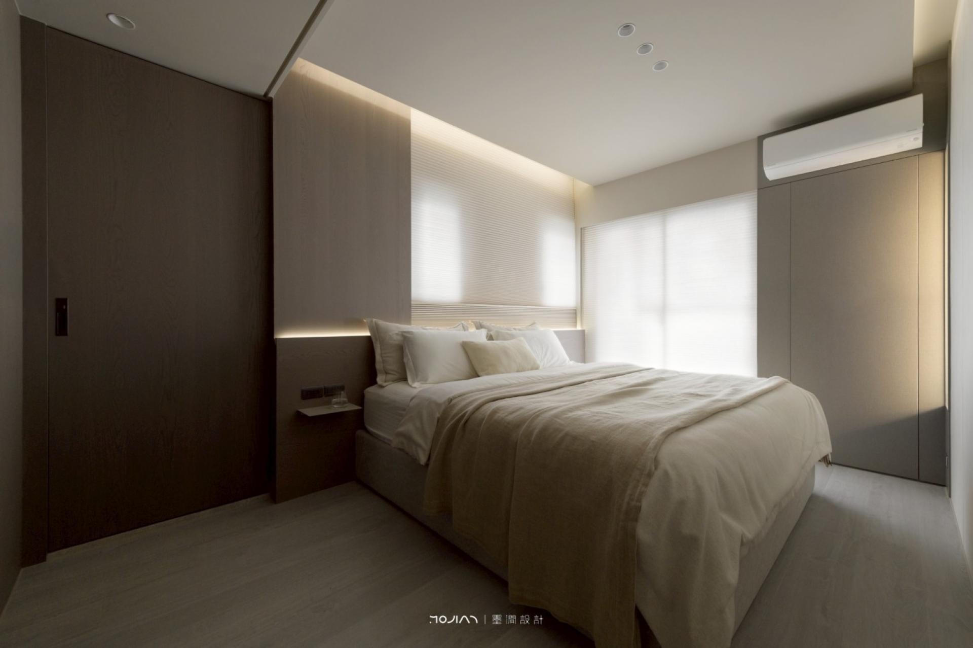 London Design Awards Winner - A Serene Realm of Wandering Light