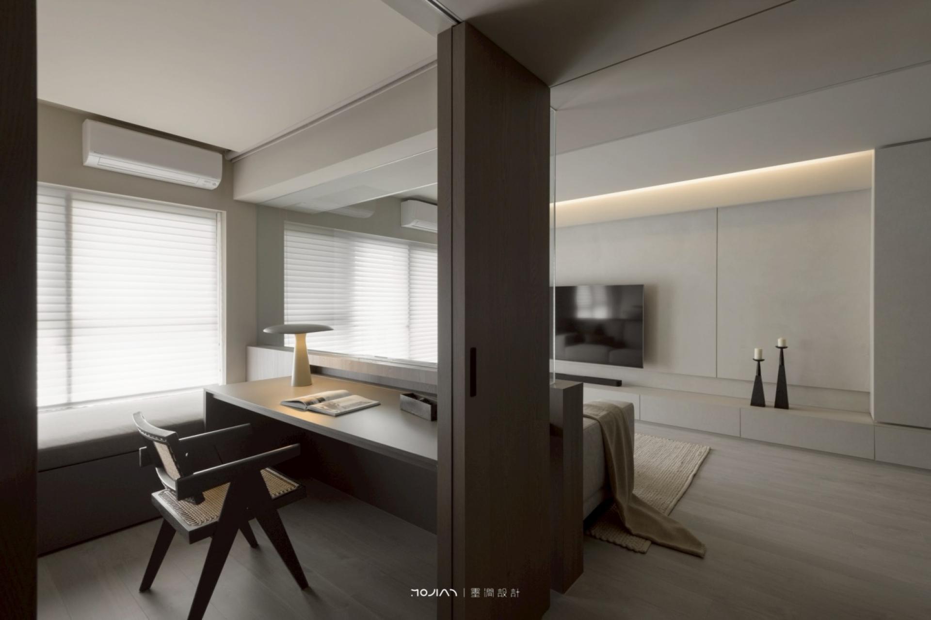 London Design Awards Winner - A Serene Realm of Wandering Light