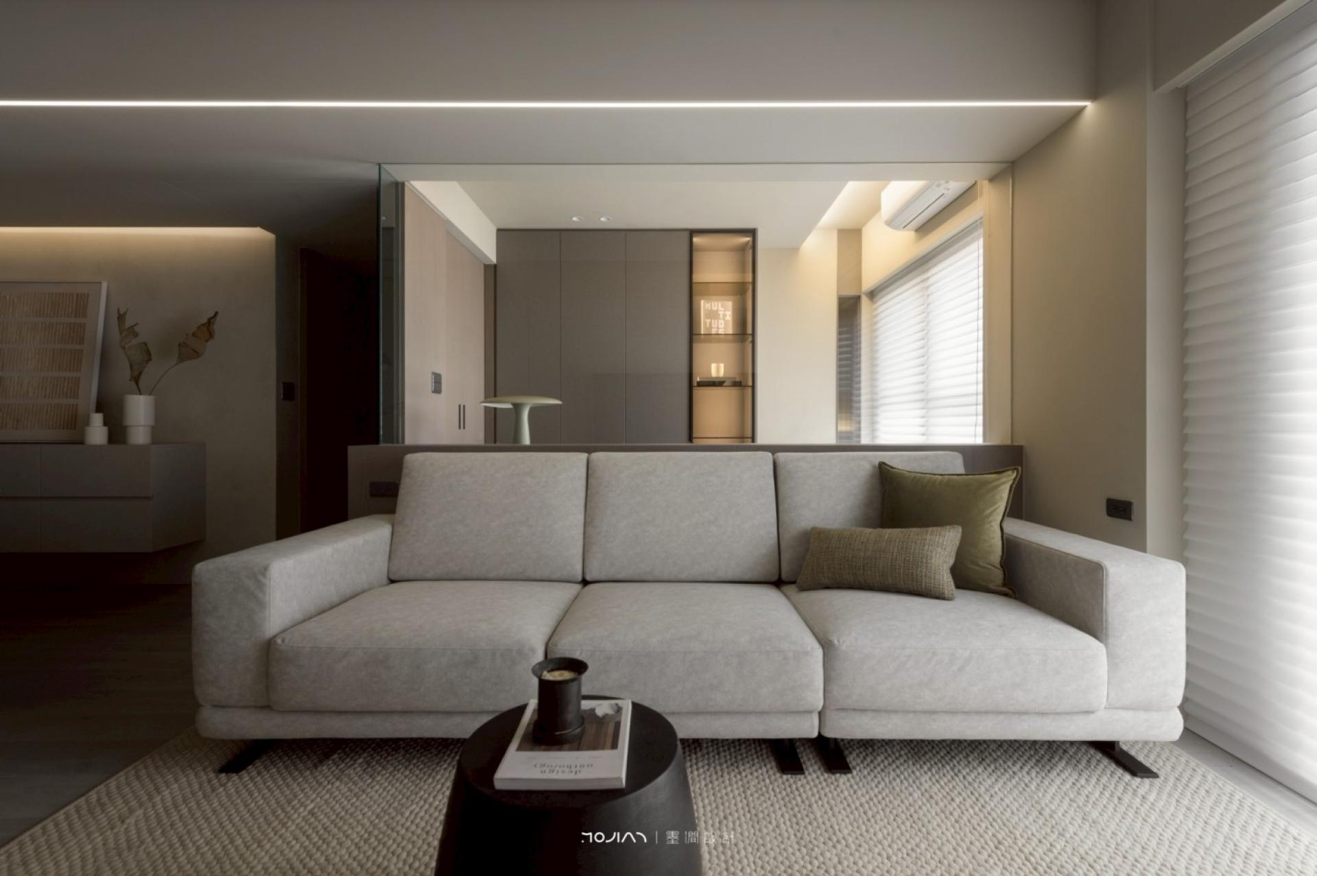 London Design Awards Winner - A Serene Realm of Wandering Light