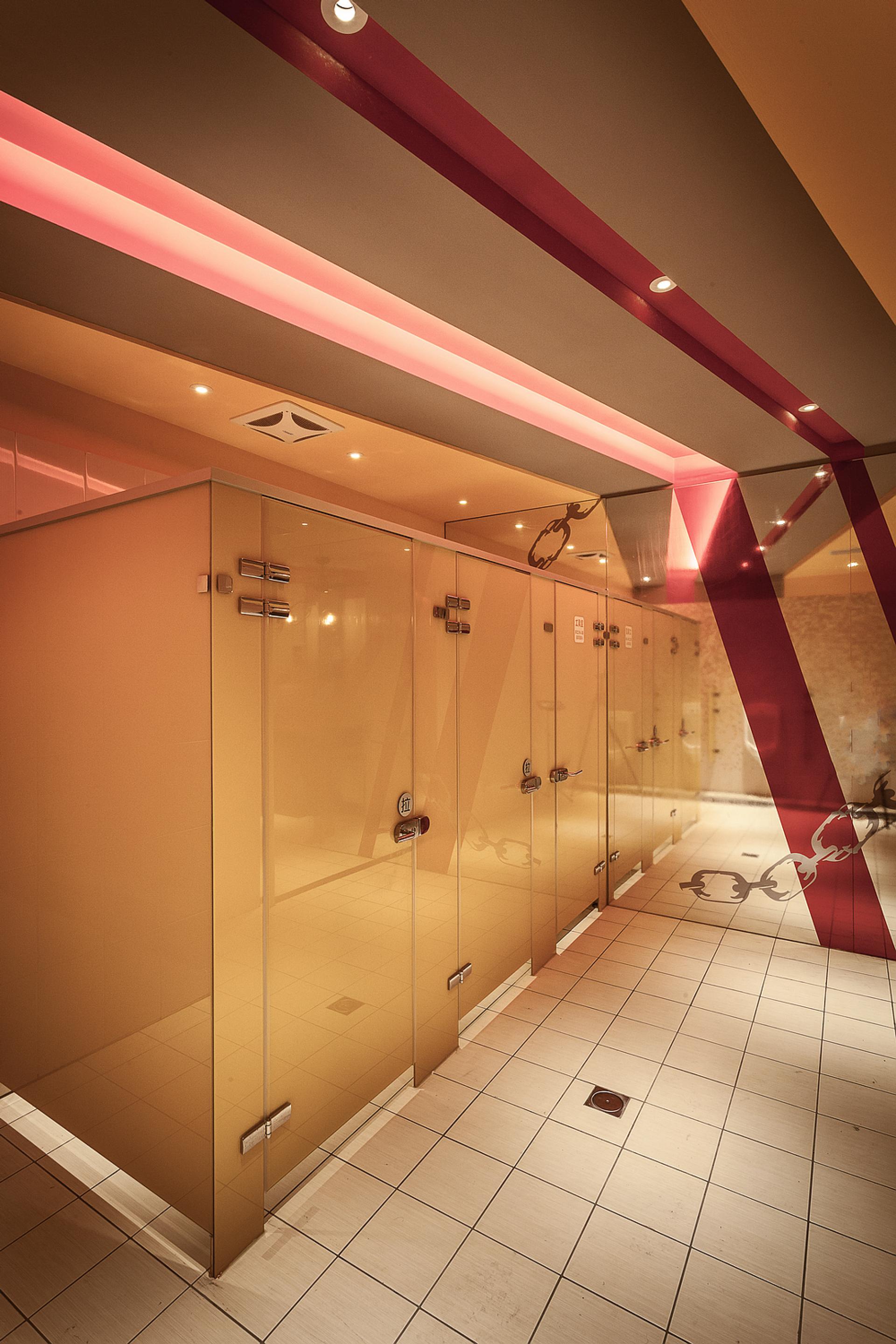London Design Awards Winner - Enter the Dragon