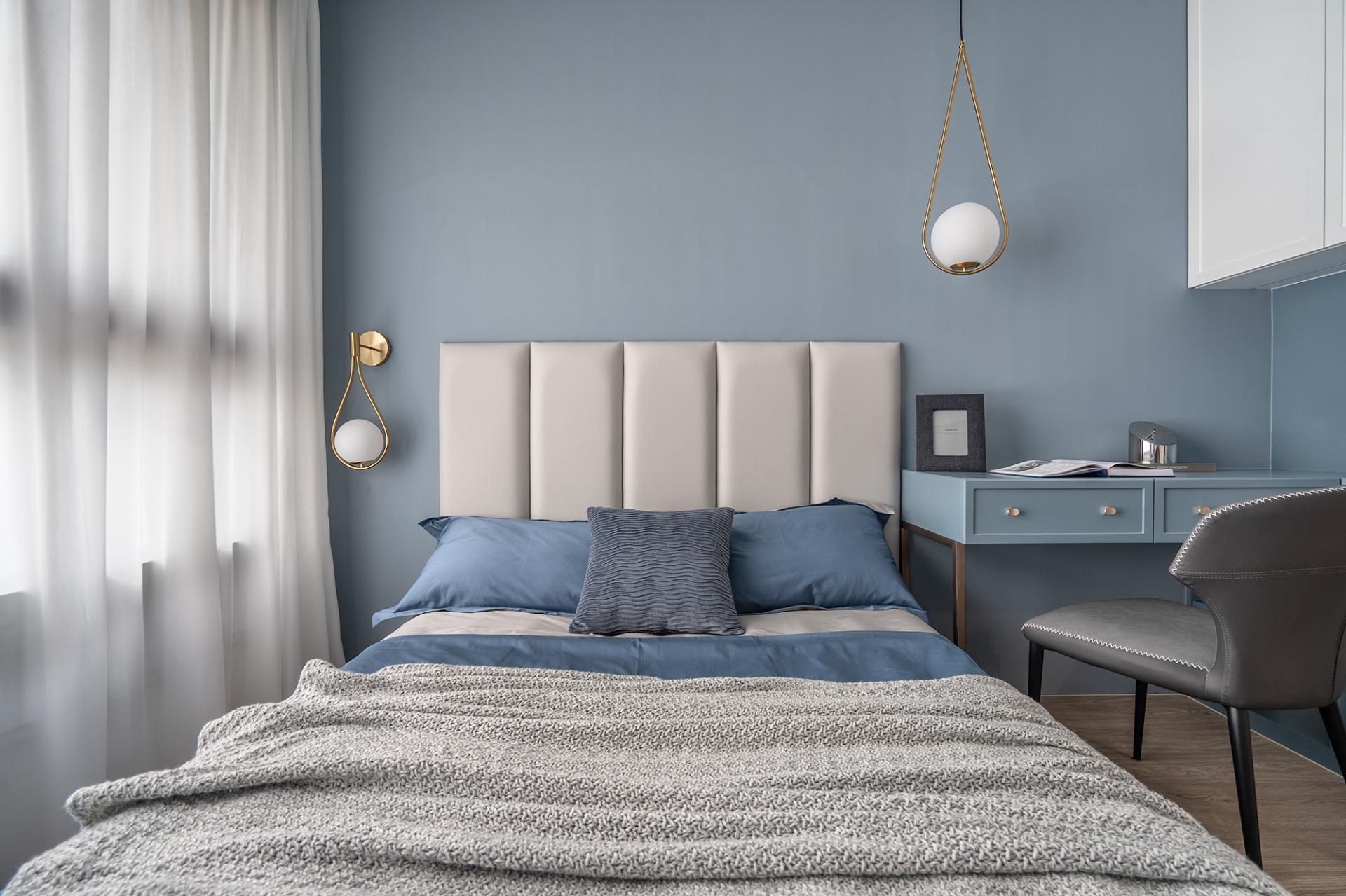 London Design Awards Winner - The Path, the Petals, the Home