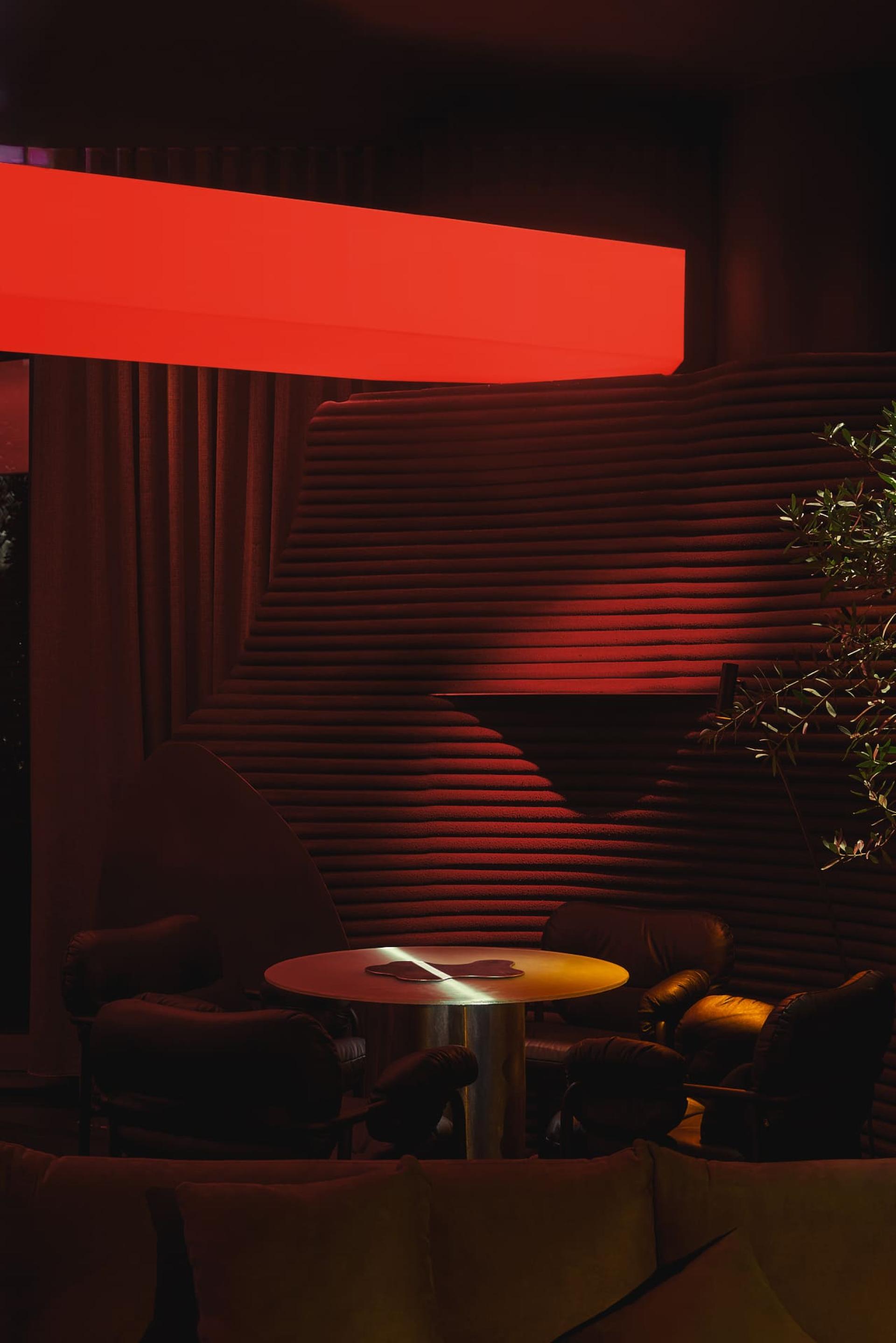 London Design Awards Winner - MYATA Platinum restaurant