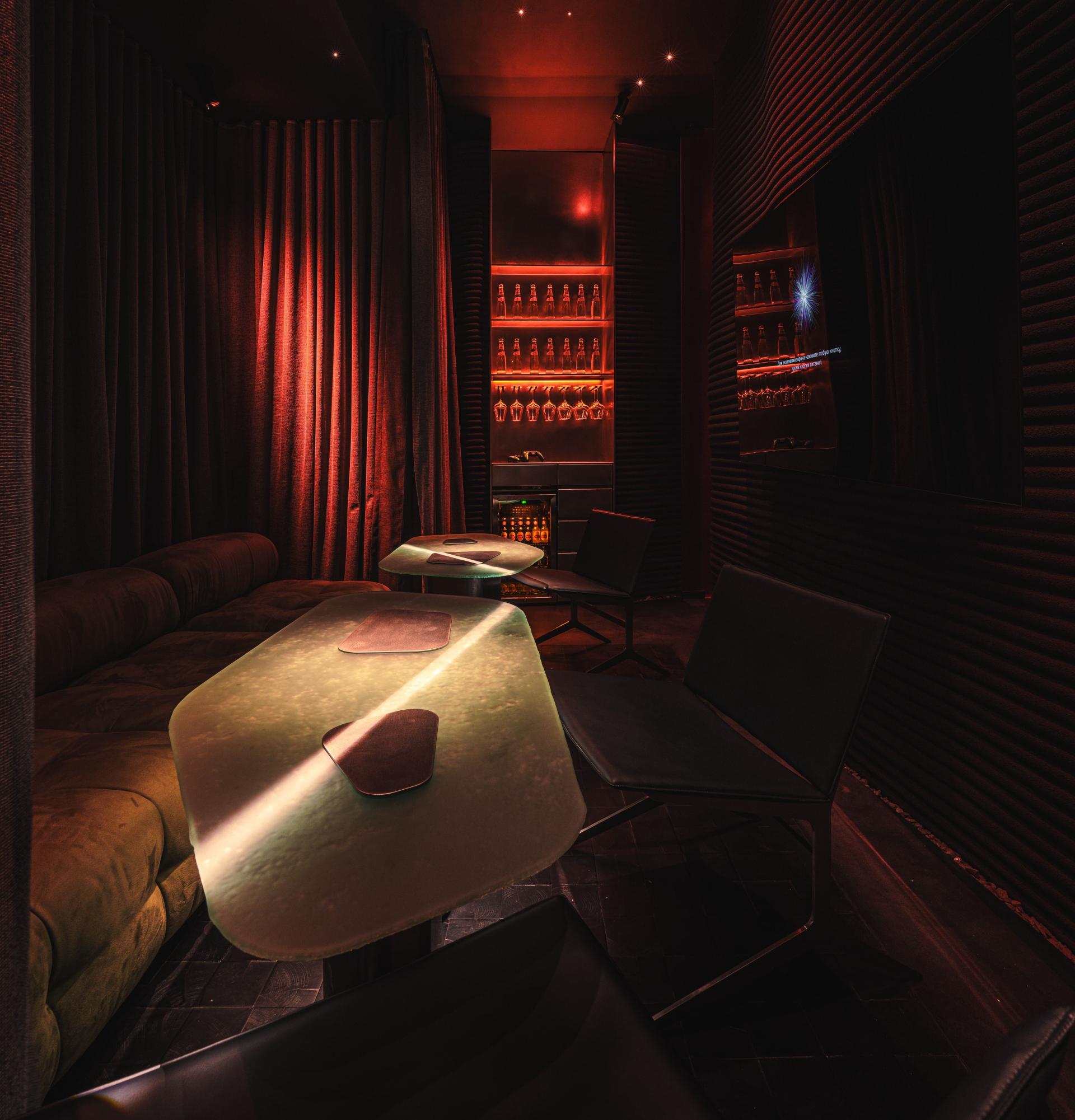 London Design Awards Winner - MYATA Platinum restaurant