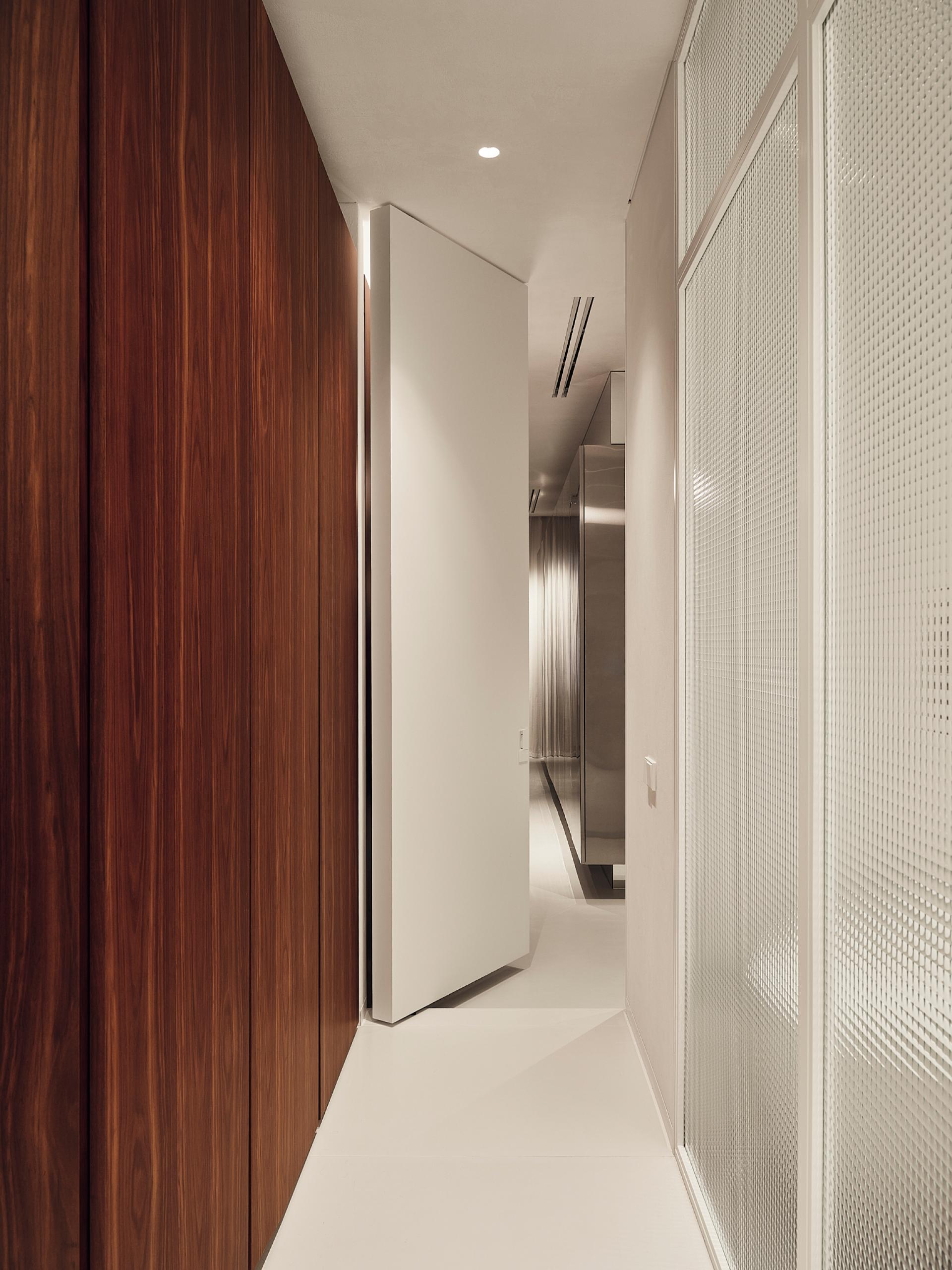 London Design Awards Winner - V8 apartment