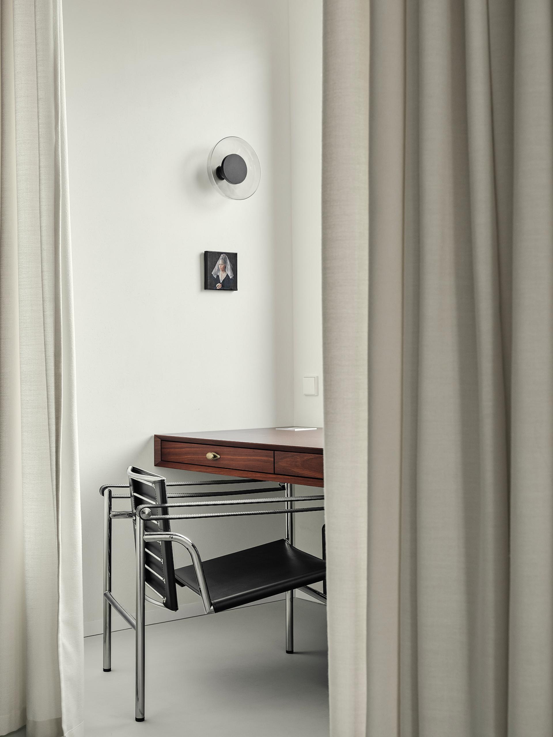 London Design Awards Winner - V8 apartment