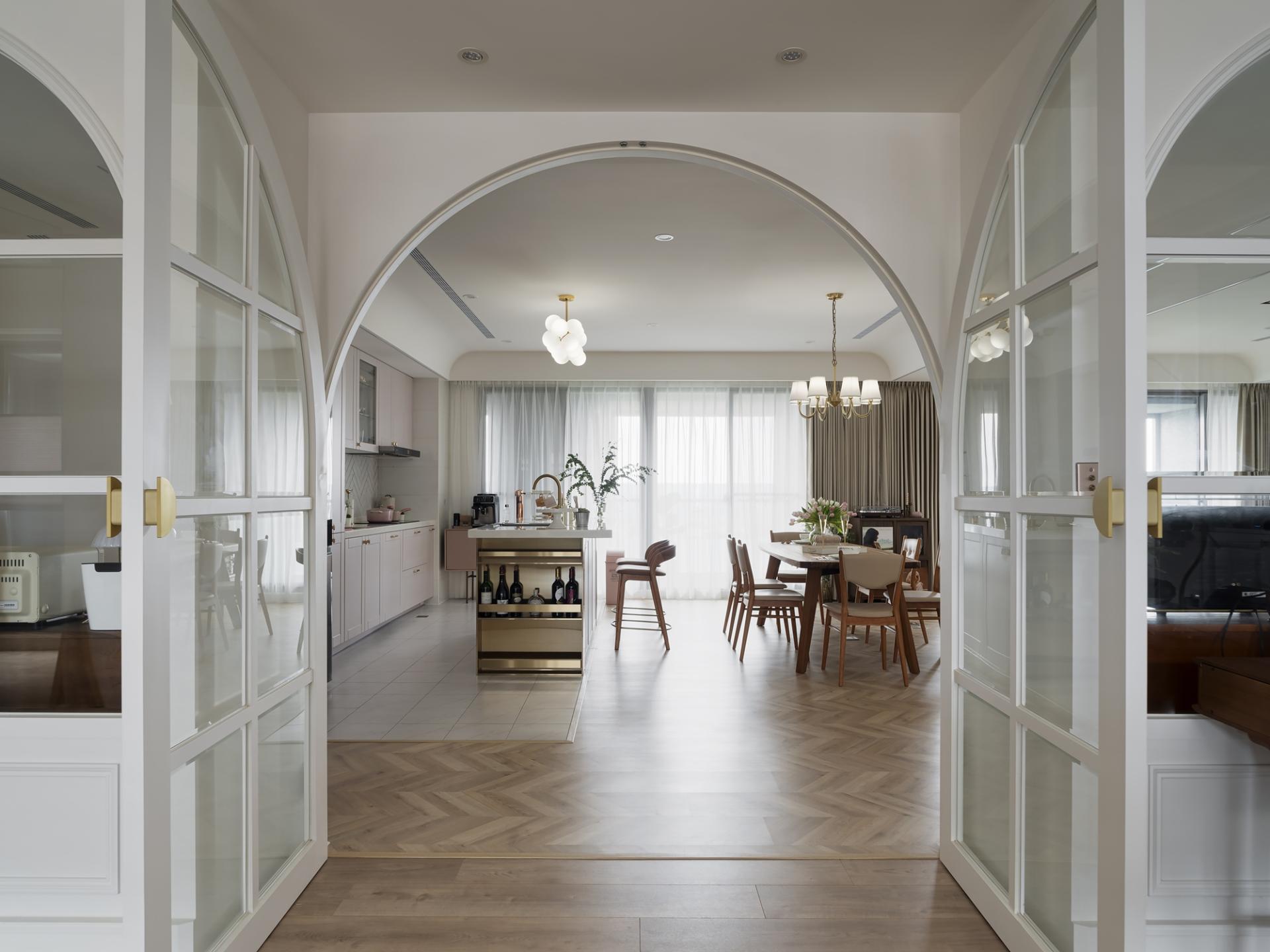 London Design Awards Winner - Timeless Elegance