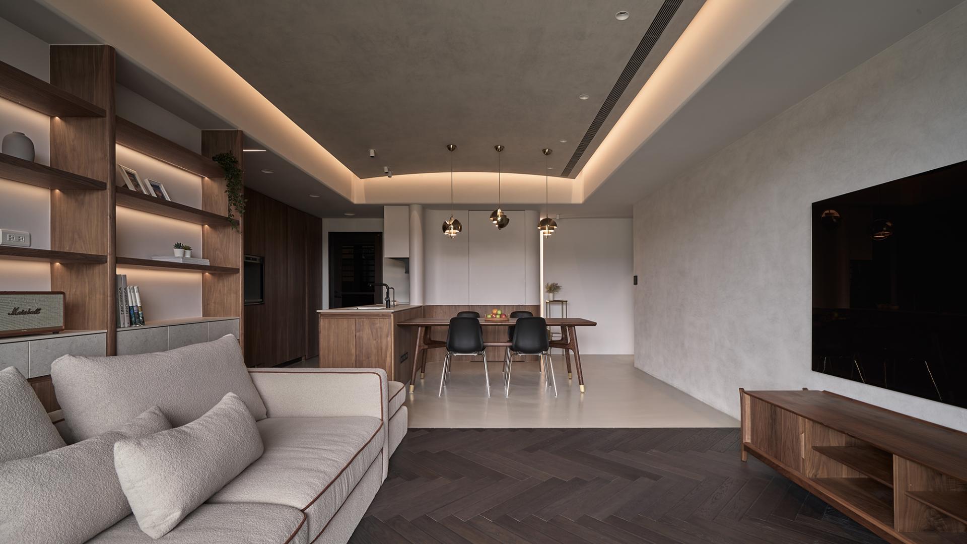 London Design Awards Winner - Wooden Beams, Bright Dreams