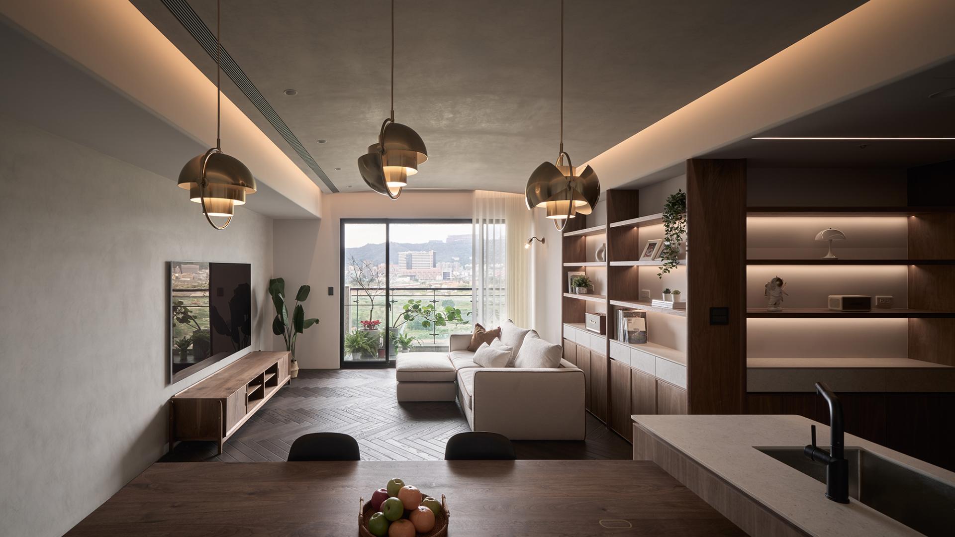 London Design Awards Winner - Wooden Beams, Bright Dreams