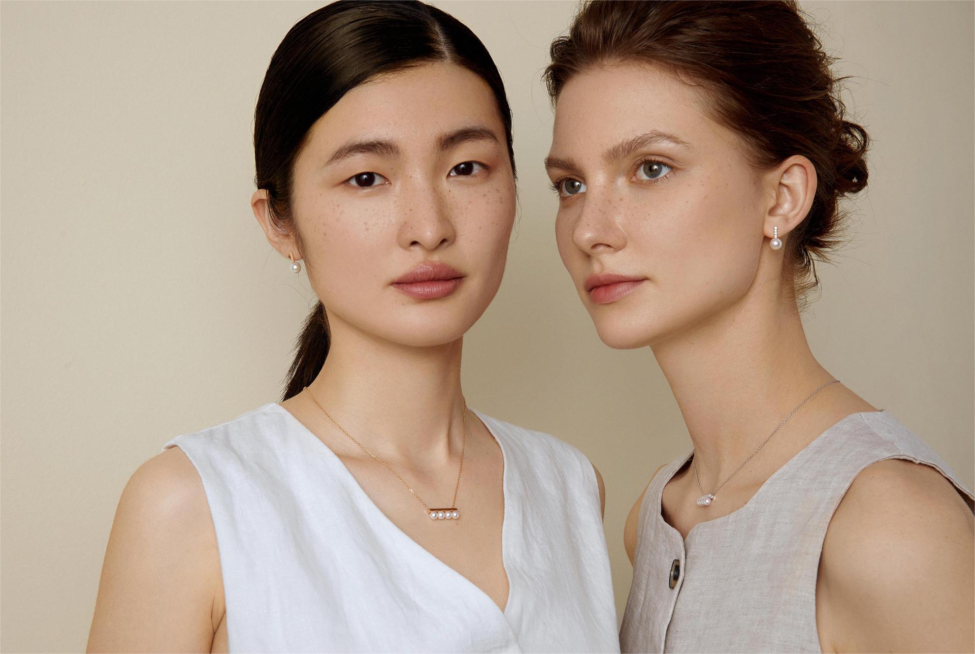 London Design Awards Winner - HELAS Melody Necklace