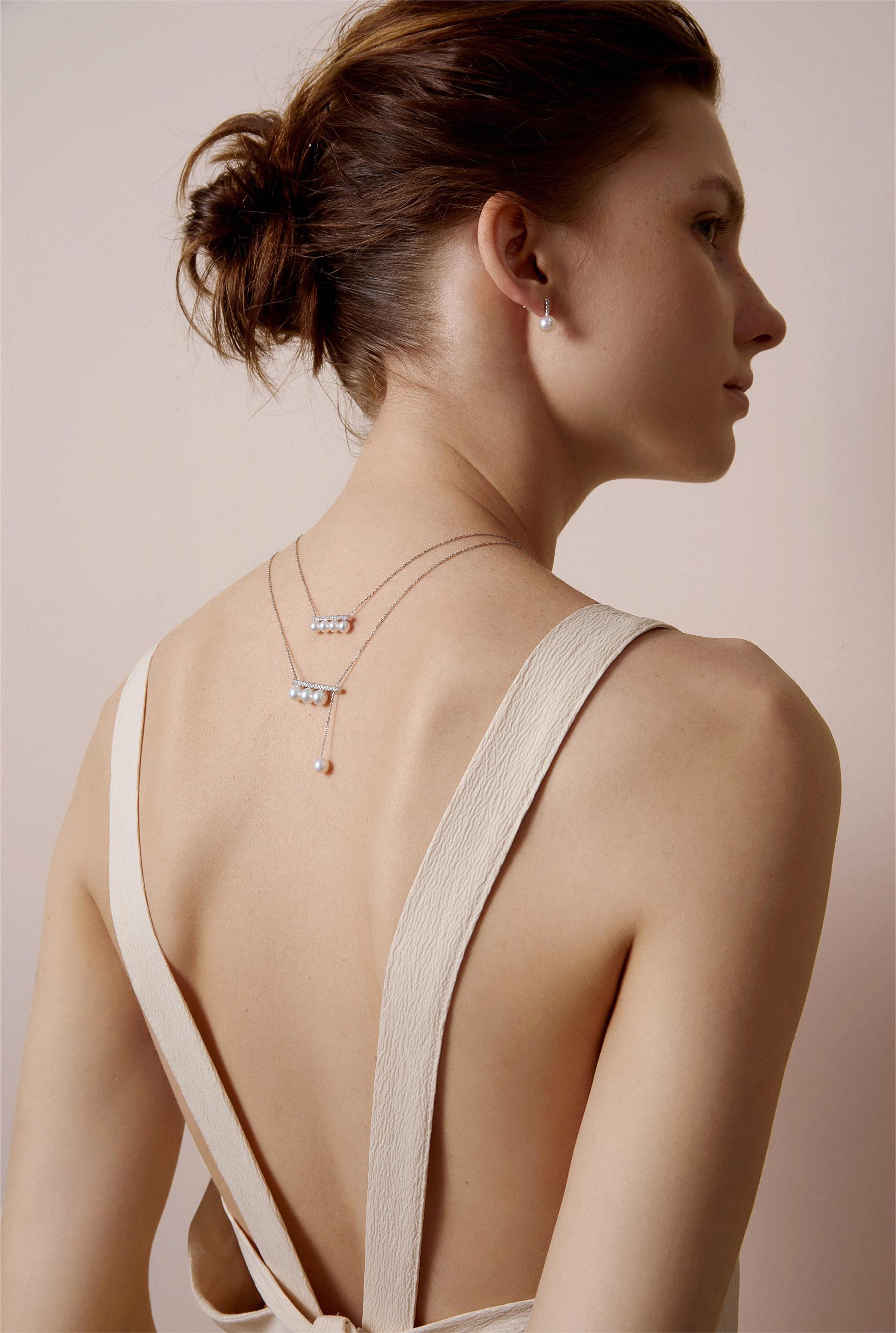 London Design Awards Winner - HELAS Melody Necklace