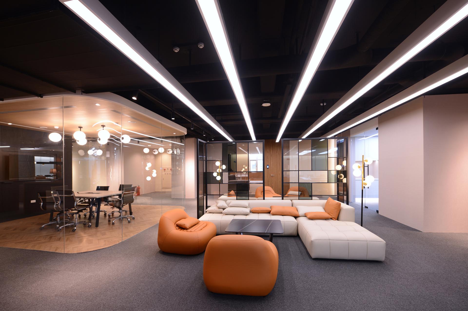 London Design Awards Winner - Brightek Optoelectronics Office