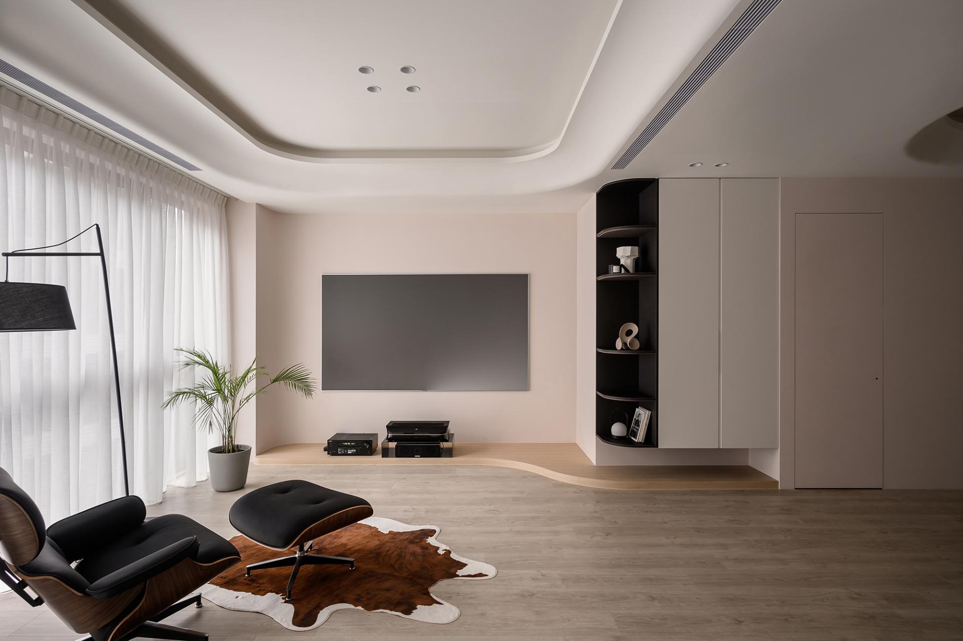London Design Awards Winner - Artful Haven of Grace