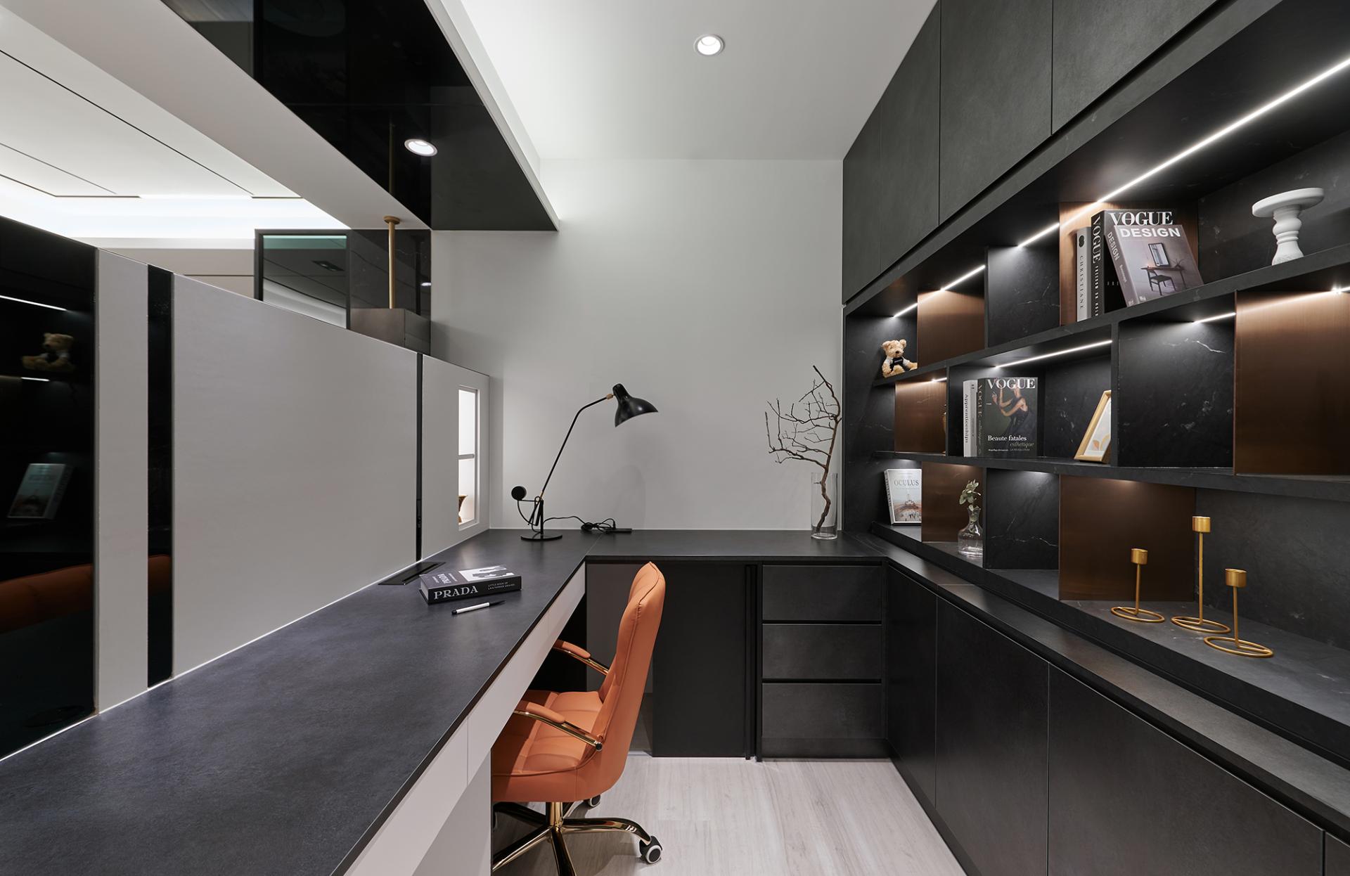 London Design Awards Winner - Urban Chic Fashionable Residence