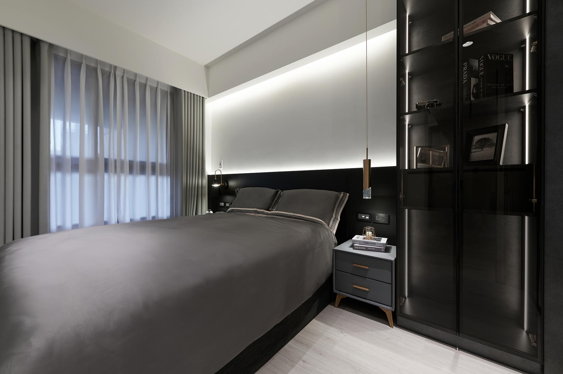 London Design Awards Winner - Urban Chic Fashionable Residence
