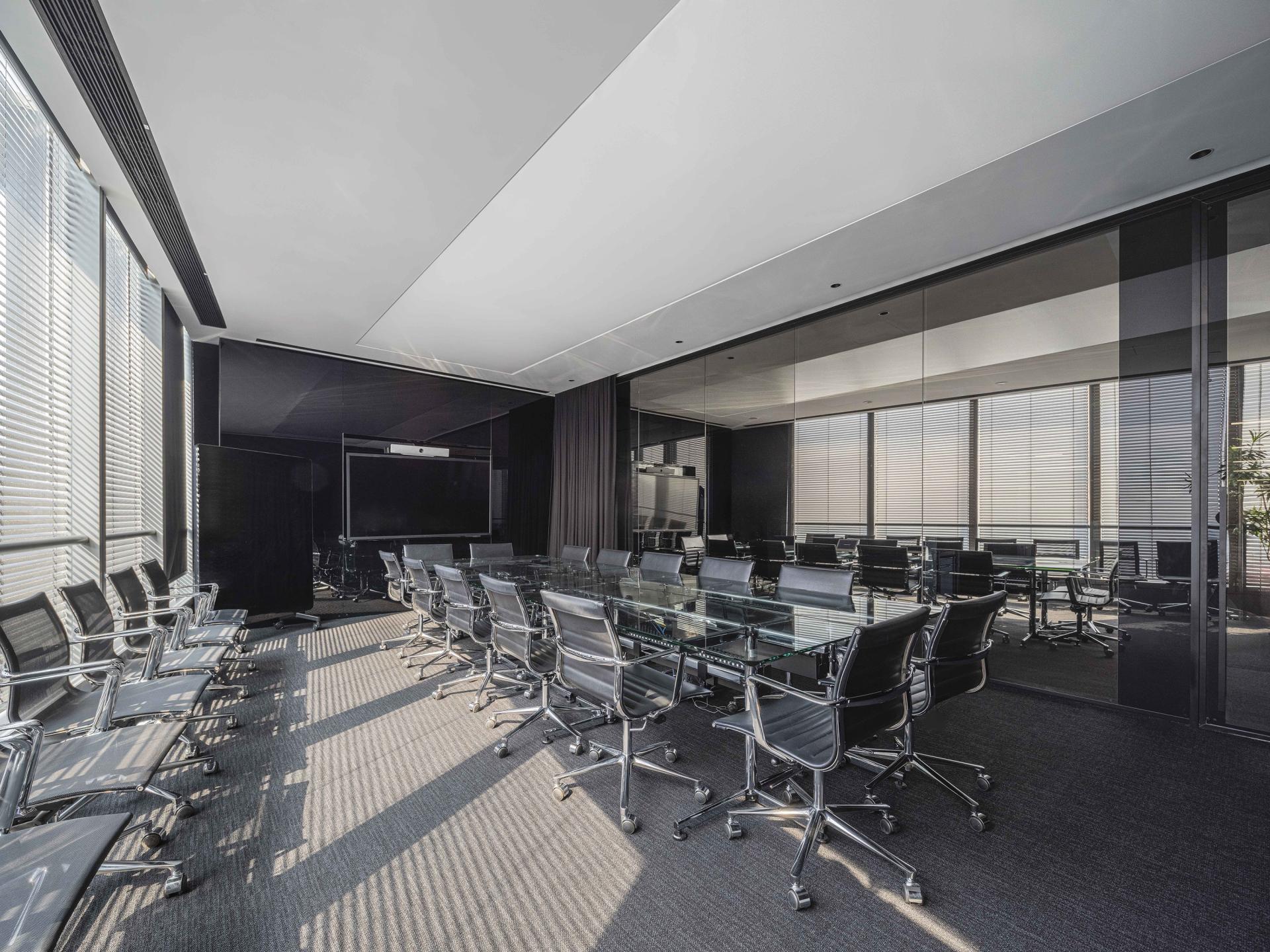 London Design Awards Winner - Mercedes-Benz Design Center Shanghai