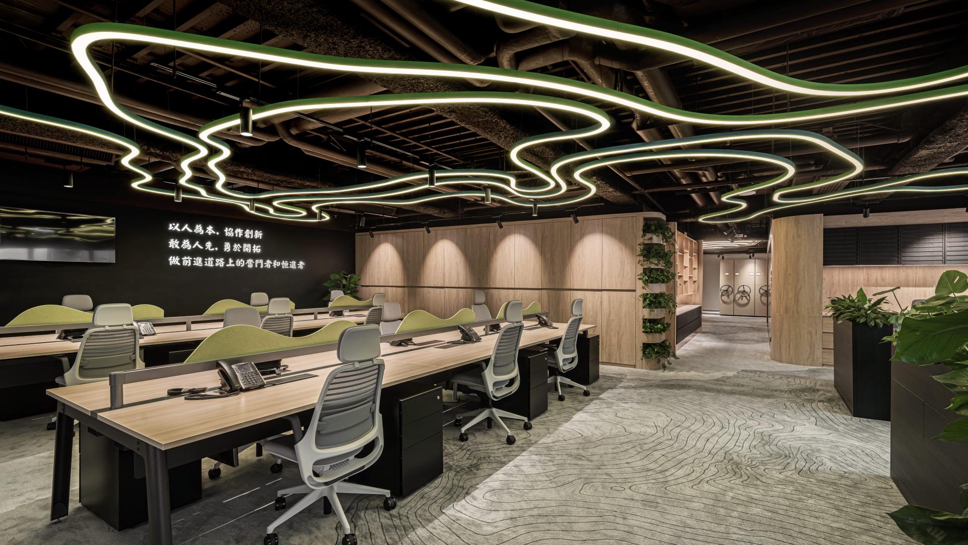 London Design Awards Winner - Hong Kong Head Quarter of ZhenHua Oil