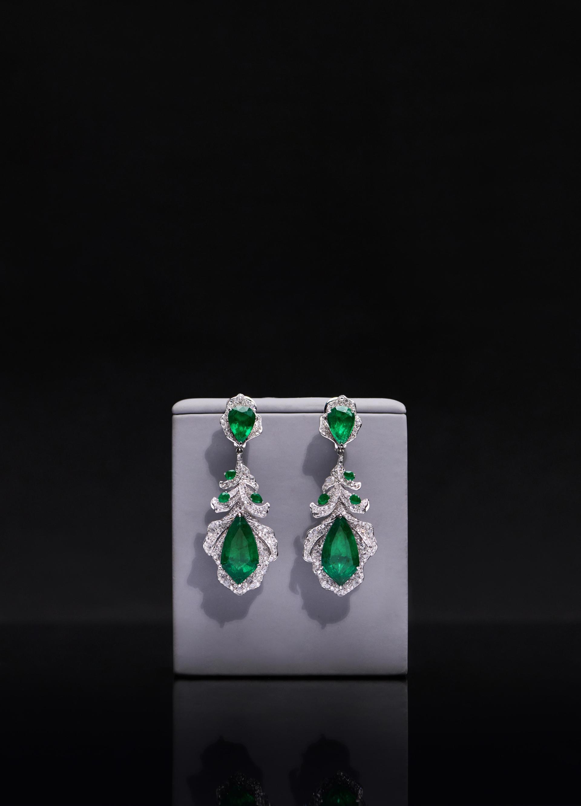 London Design Awards Winner - Emerald Collection: Floral Elegance Treasures