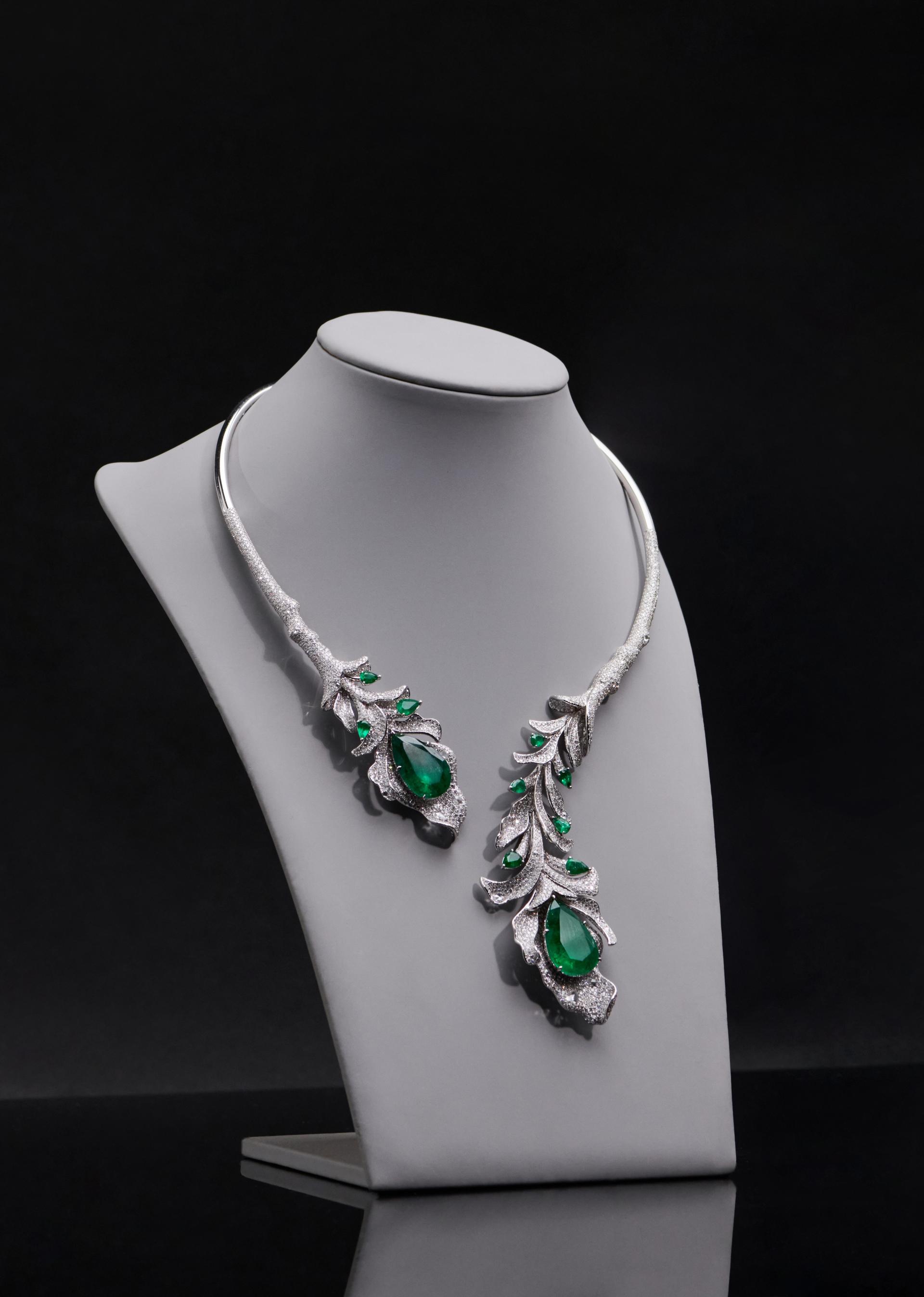 London Design Awards Winner - Emerald Collection: Floral Elegance Treasures