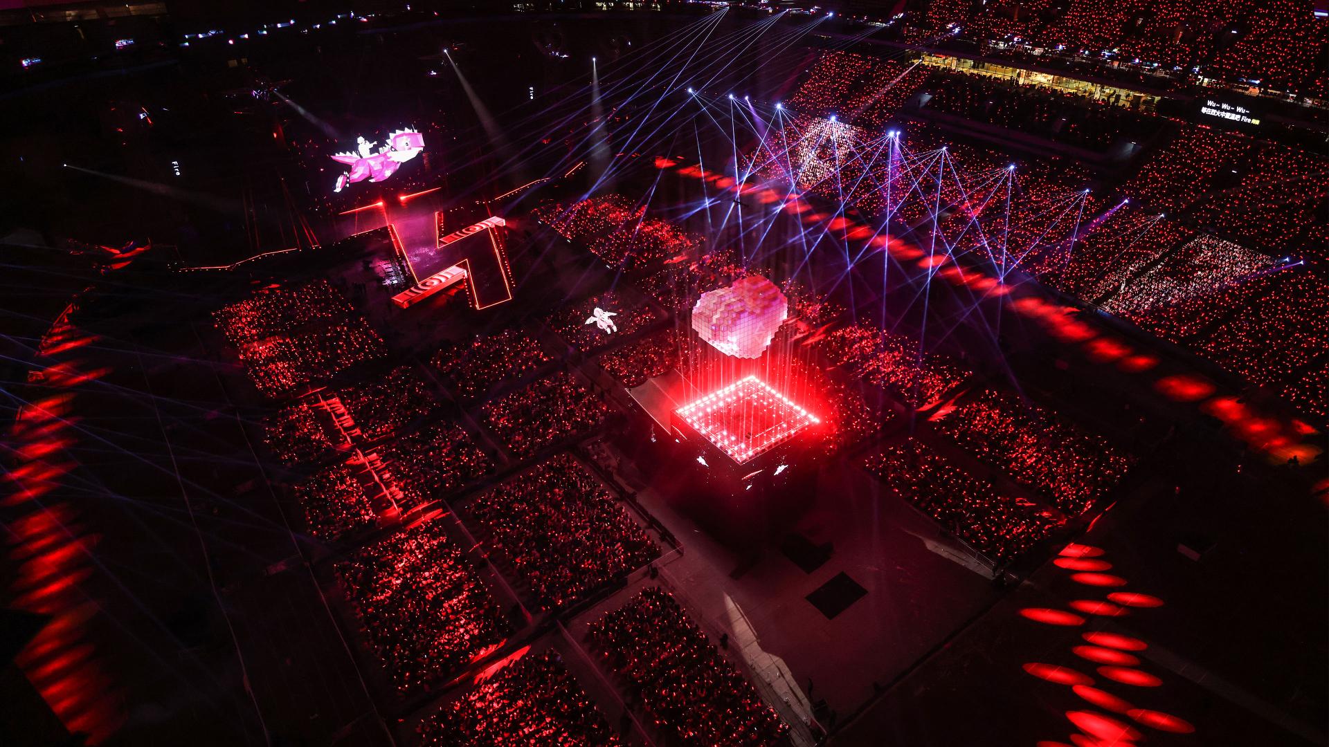 London Design Awards Winner - Silence Wang 「ONE HUNDRED THOUSAND VOLTS 2.0」 Concert Tour