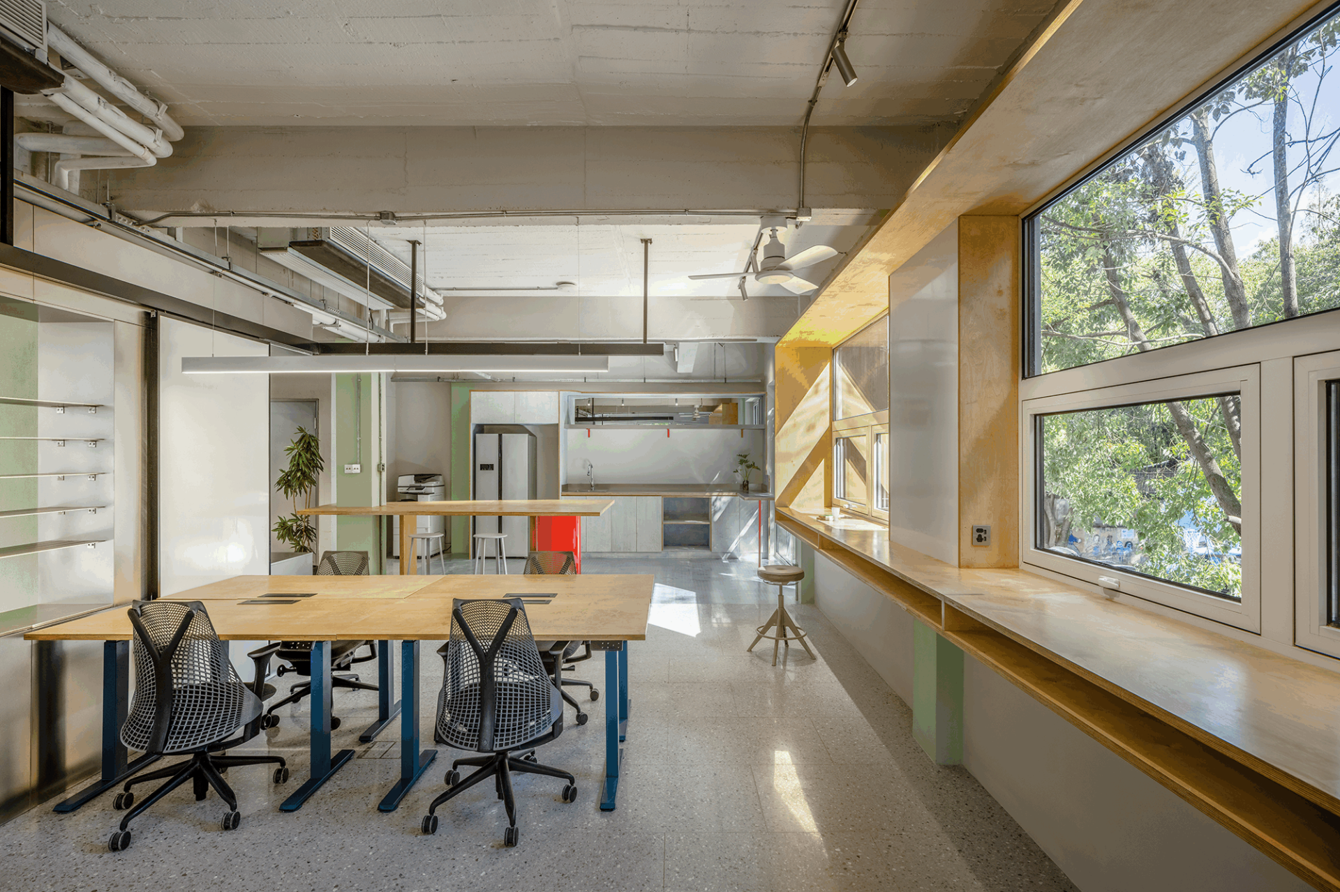 London Design Awards Winner - Health & Beauty Office Space
