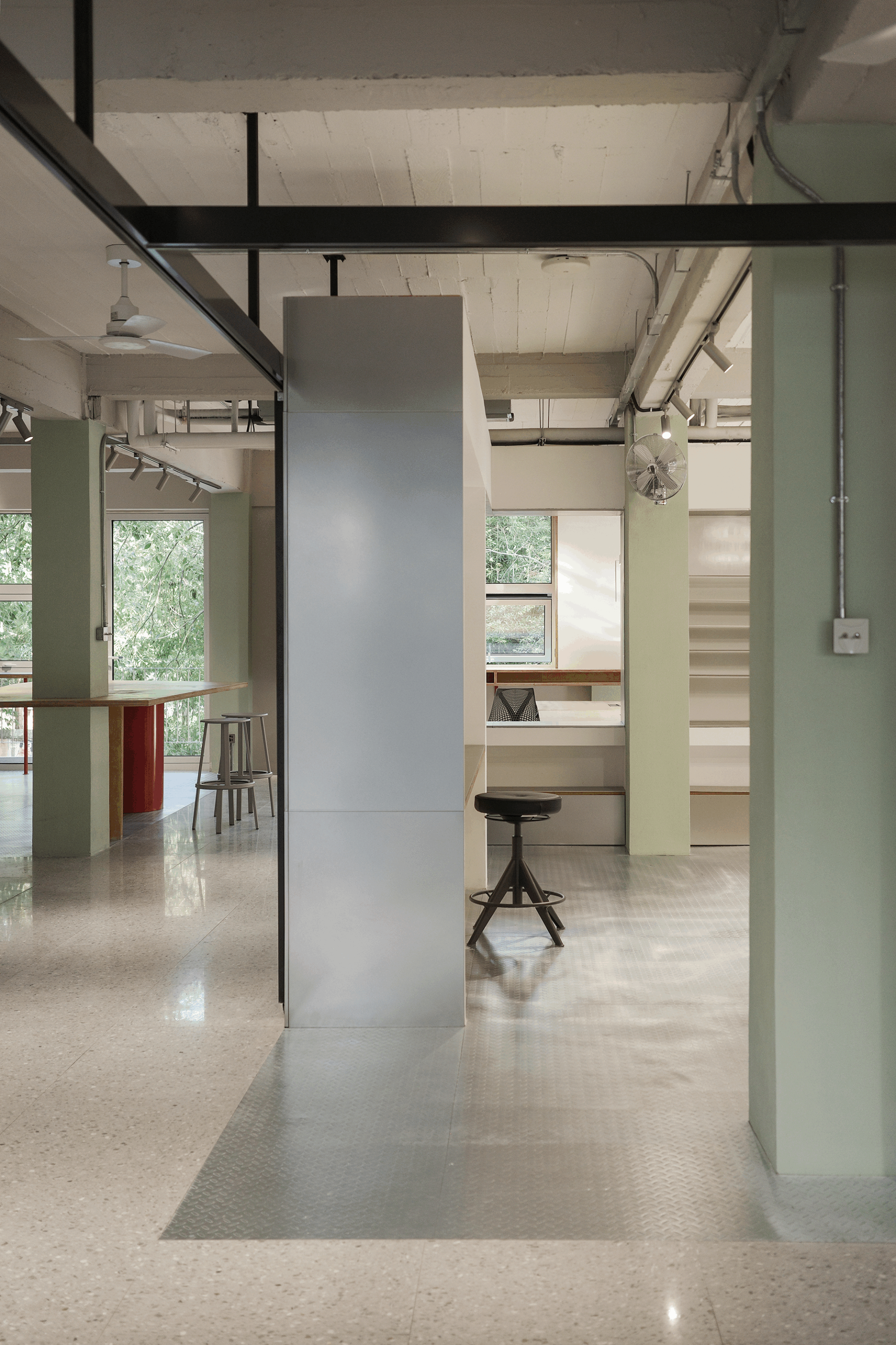 London Design Awards Winner - Health & Beauty Office Space