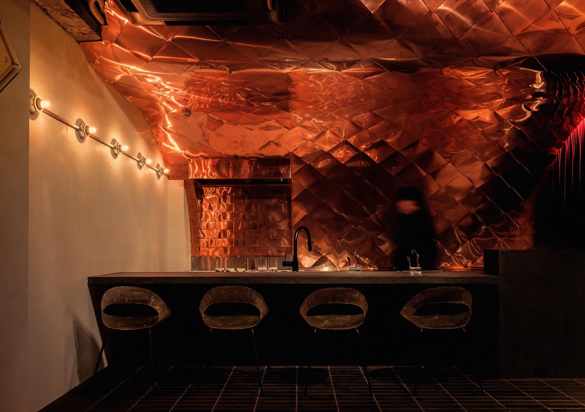 London Design Awards Winner - POPPY Lounge 