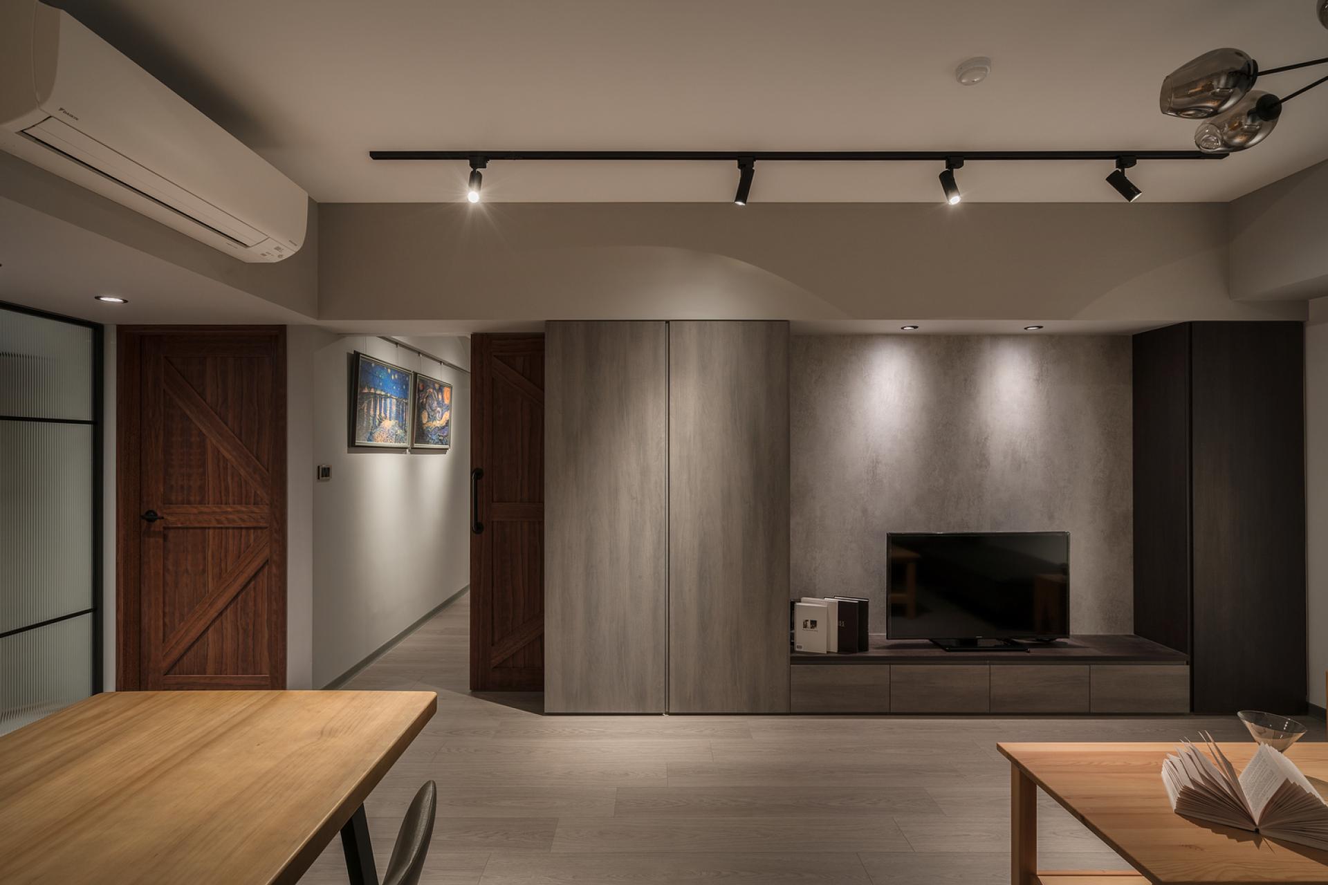 London Design Awards Winner - Echoes of Hue