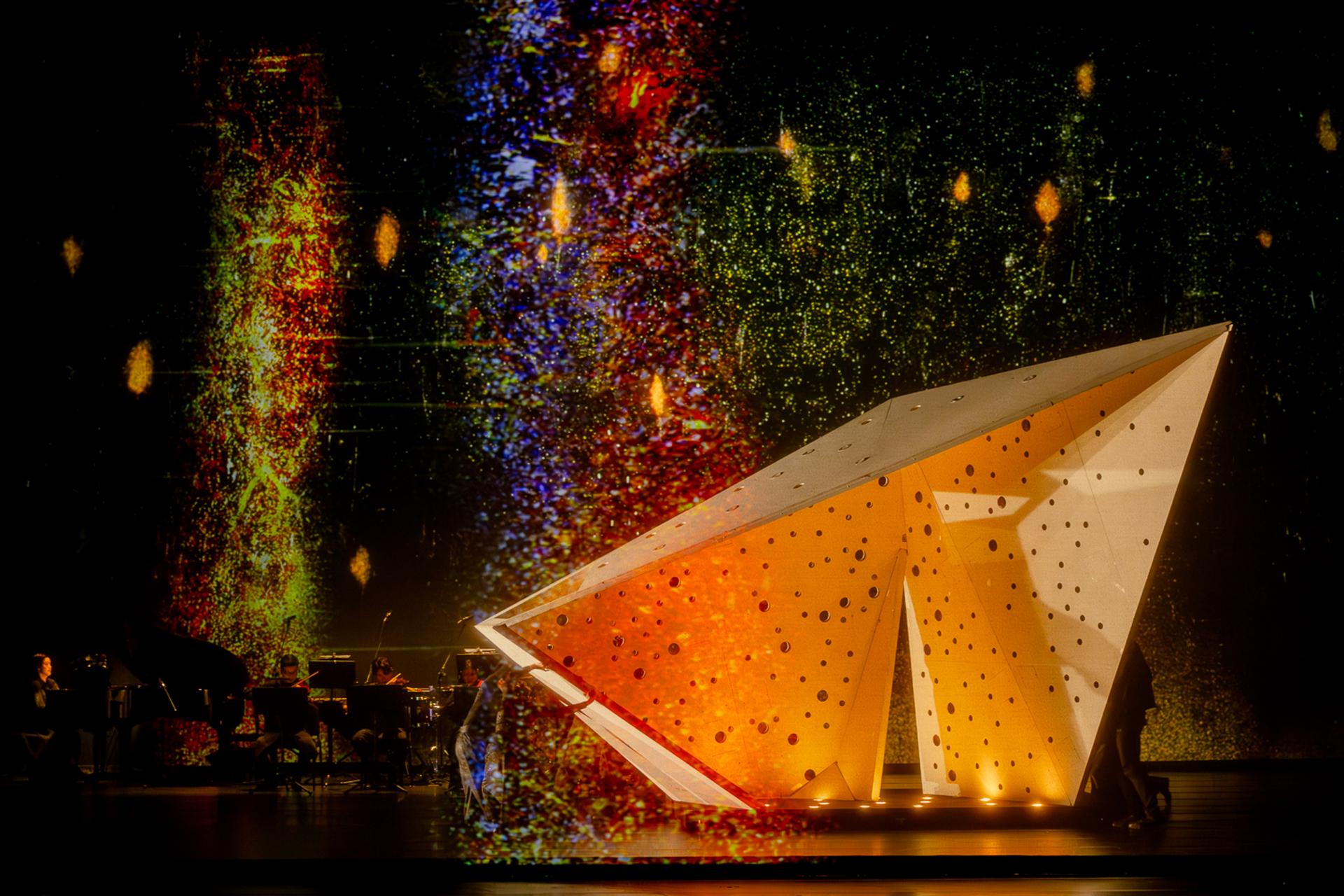 London Design Awards Winner - Pursuing the Light Ahead-Into PAUL CHIANG