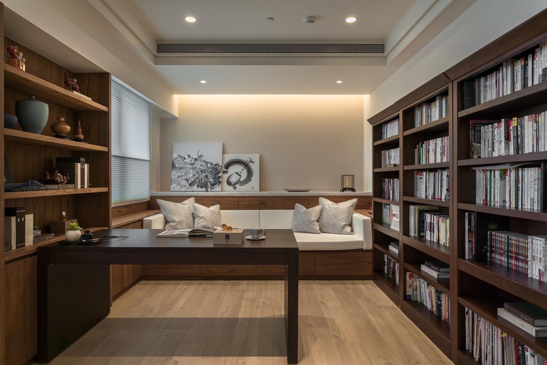 London Design Awards Winner - The Royalty Belonging to the Heart of Power
