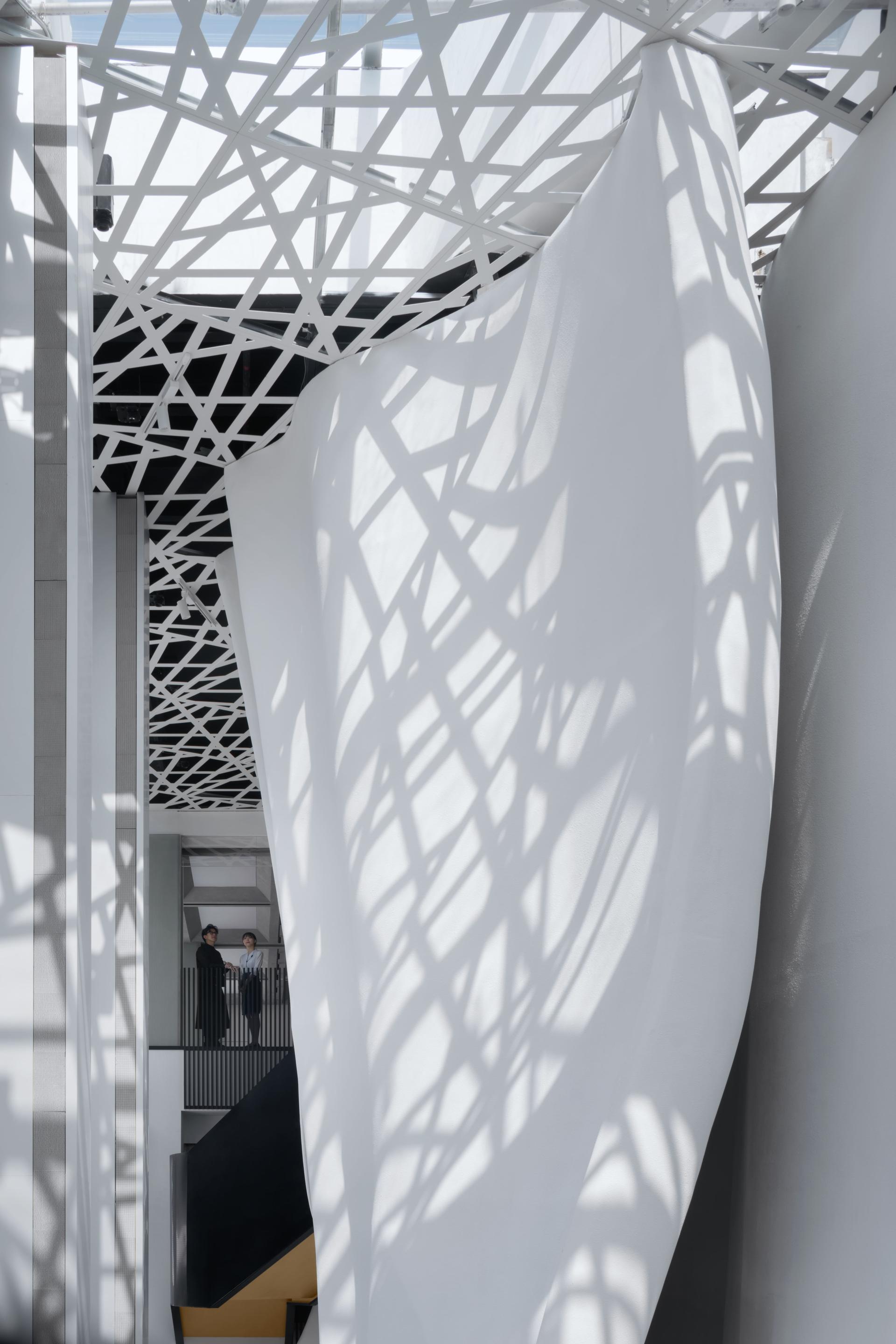 London Design Awards Winner - “The Veil” City Lounge