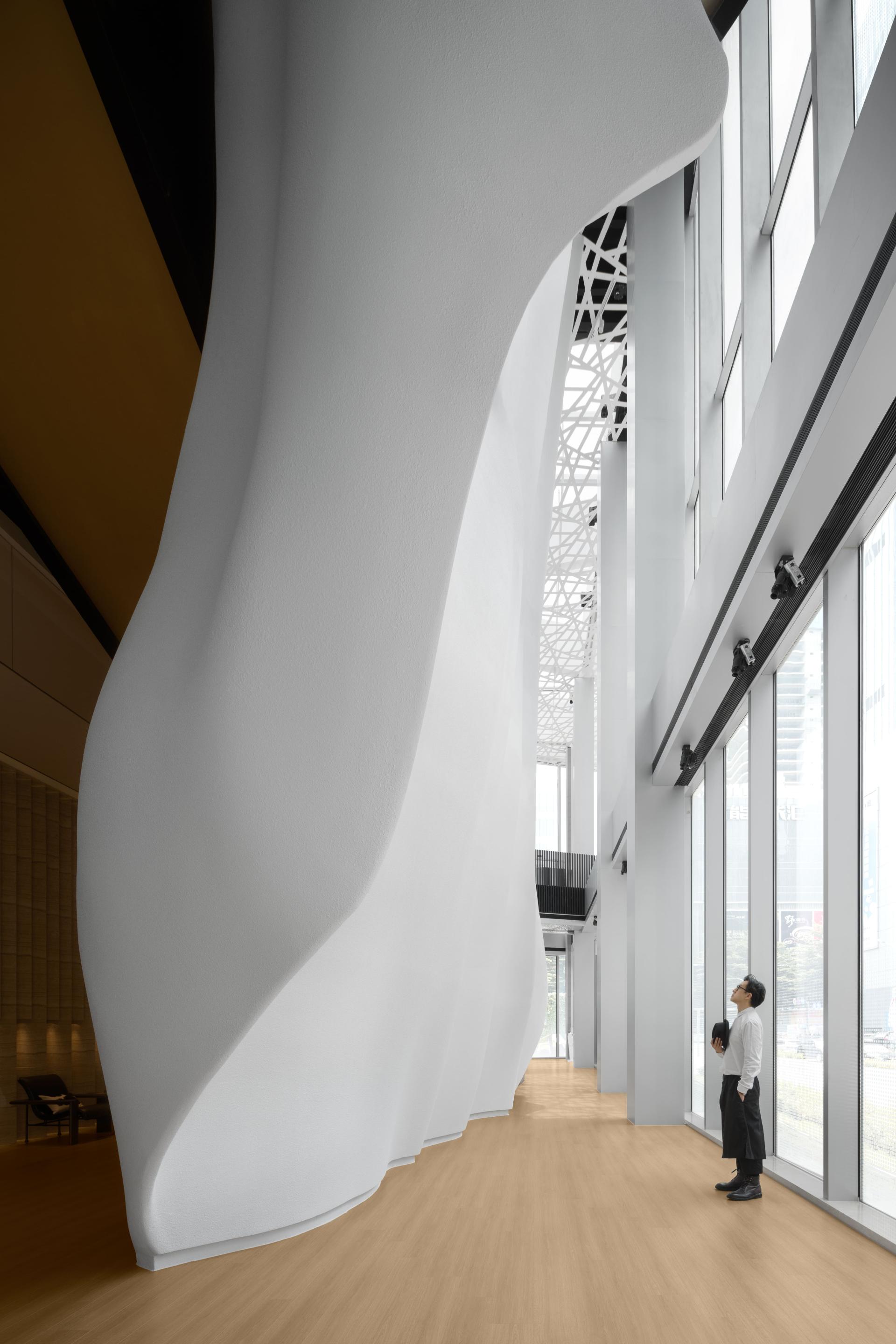London Design Awards Winner - “The Veil” City Lounge