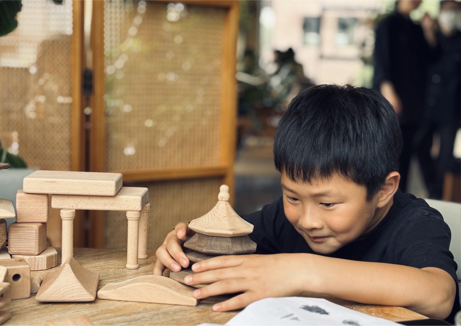 London Design Awards Winner - Echoes of the East