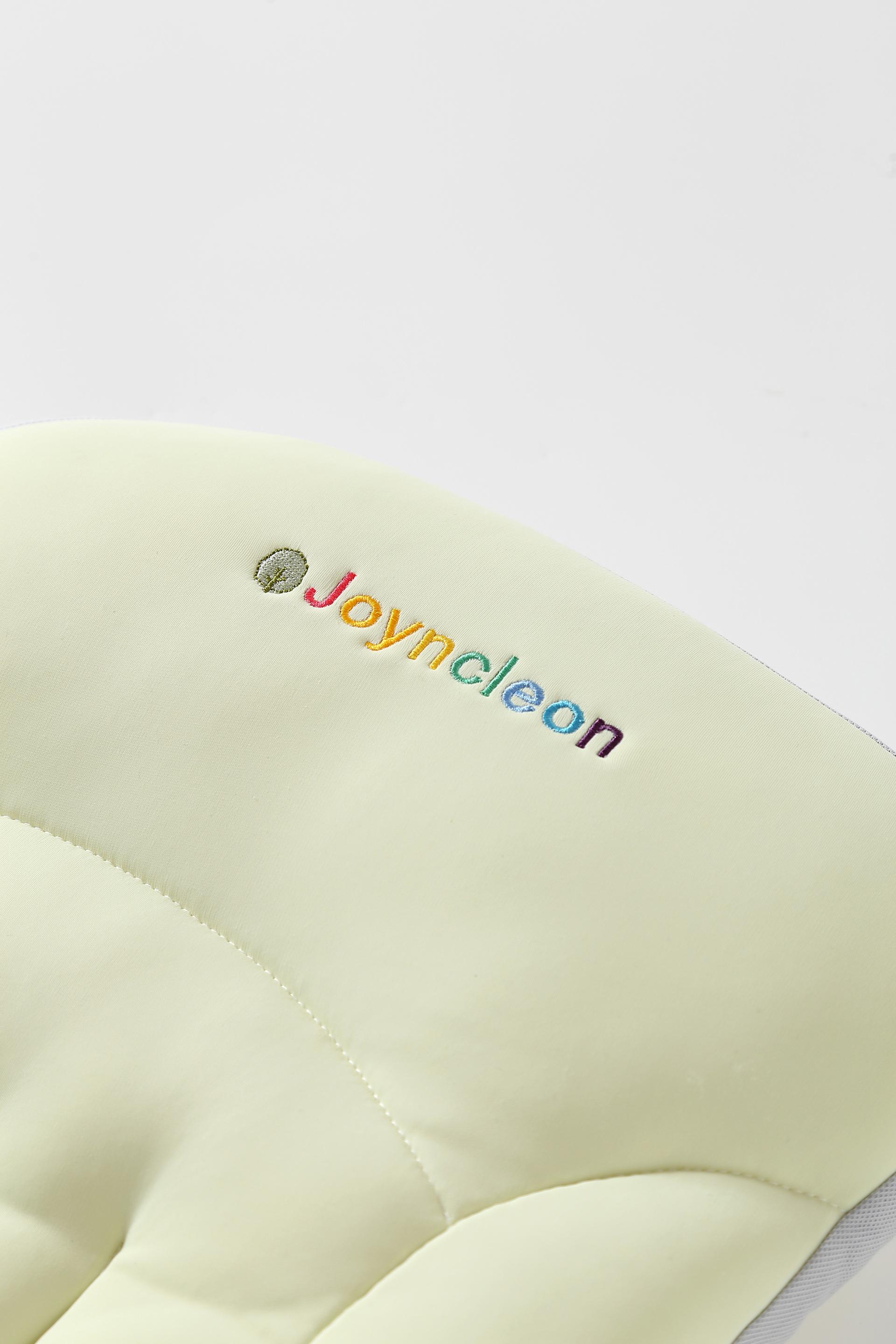 London Design Awards Winner - Children's Zoned Pillow