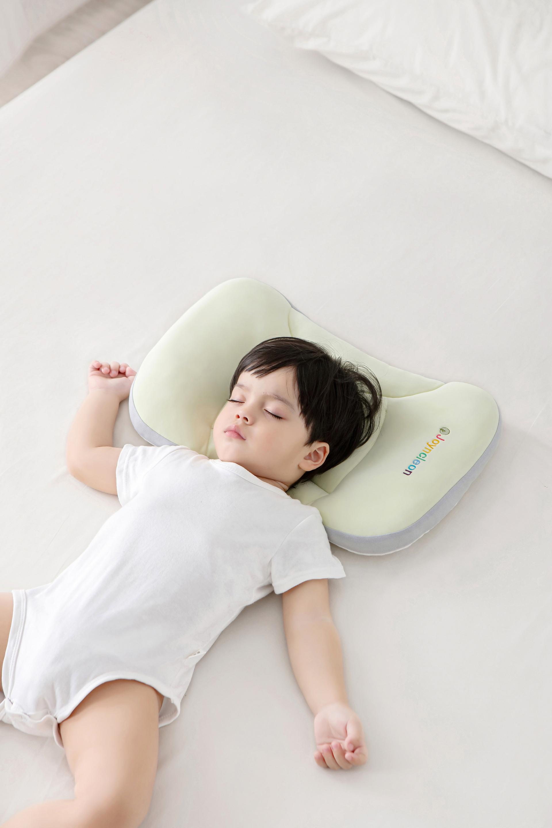 London Design Awards Winner - Children's Zoned Pillow