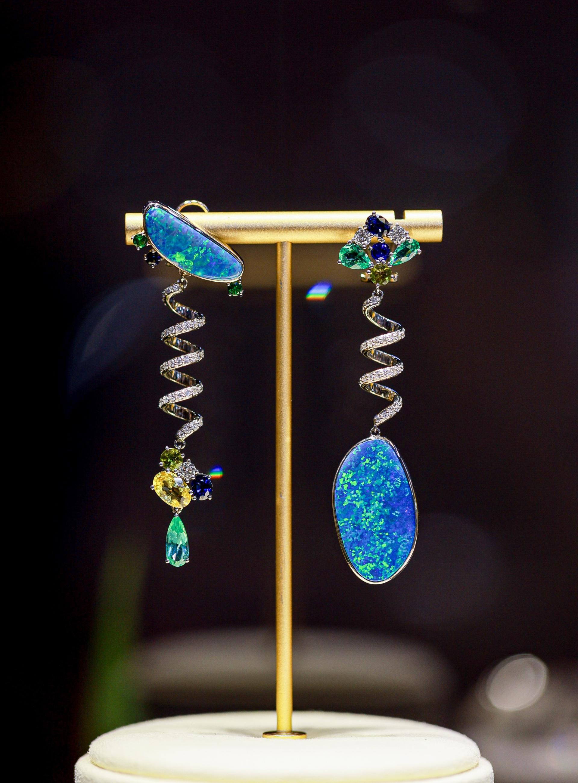 London Design Awards Winner - Azure Planet
