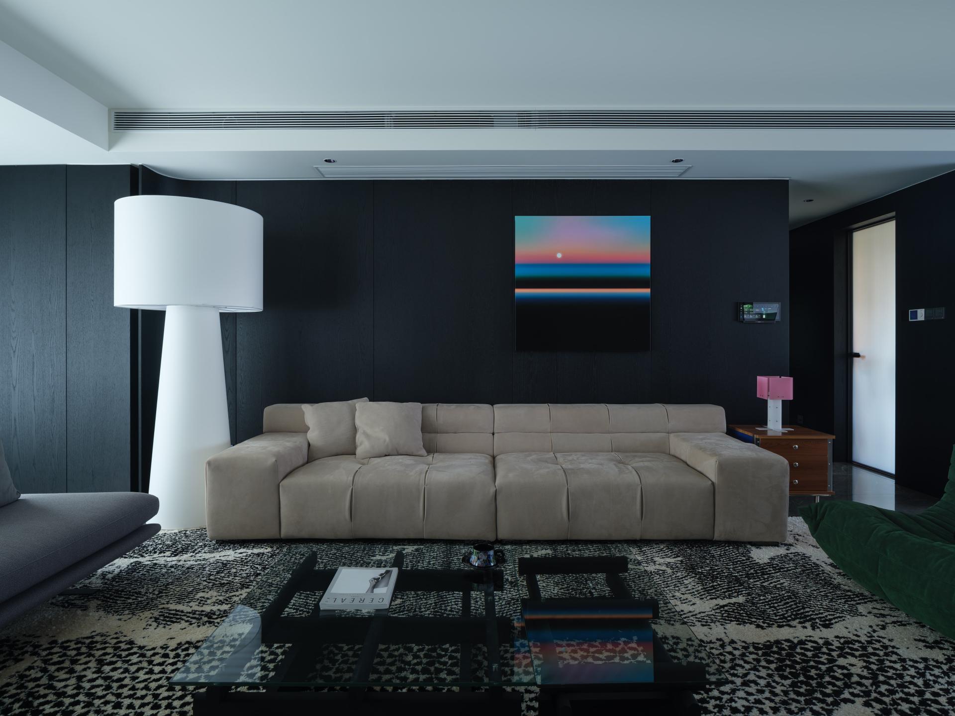 London Design Awards Winner - Dark Pop × Italian Minimalism