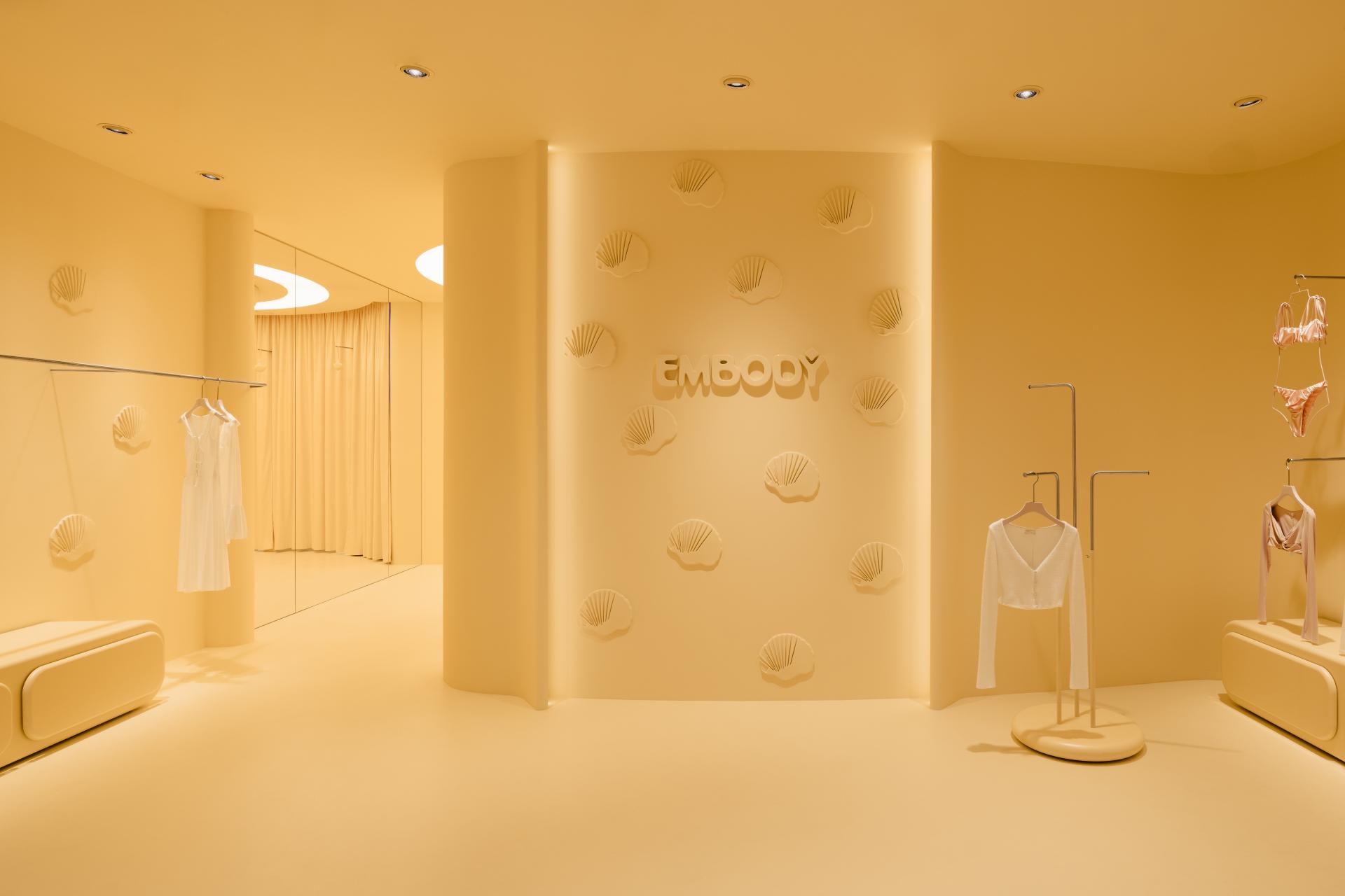 London Design Awards Winner - EMBODY - Afimall Flagship store