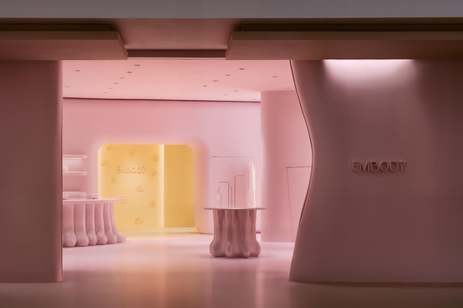 London Design Awards Winner - EMBODY - Afimall Flagship store