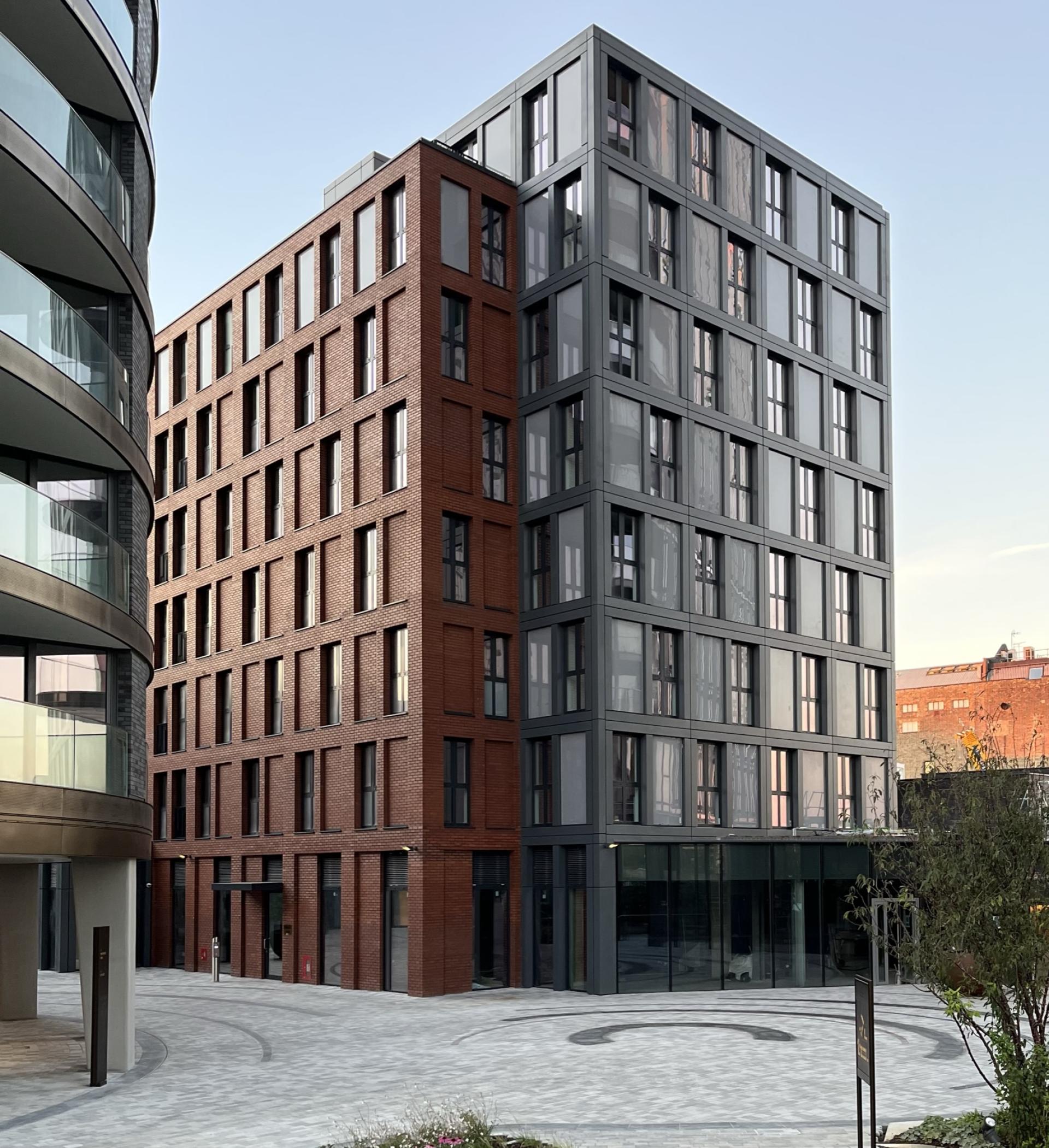 London Design Awards Winner - Chelsea Waterfront 