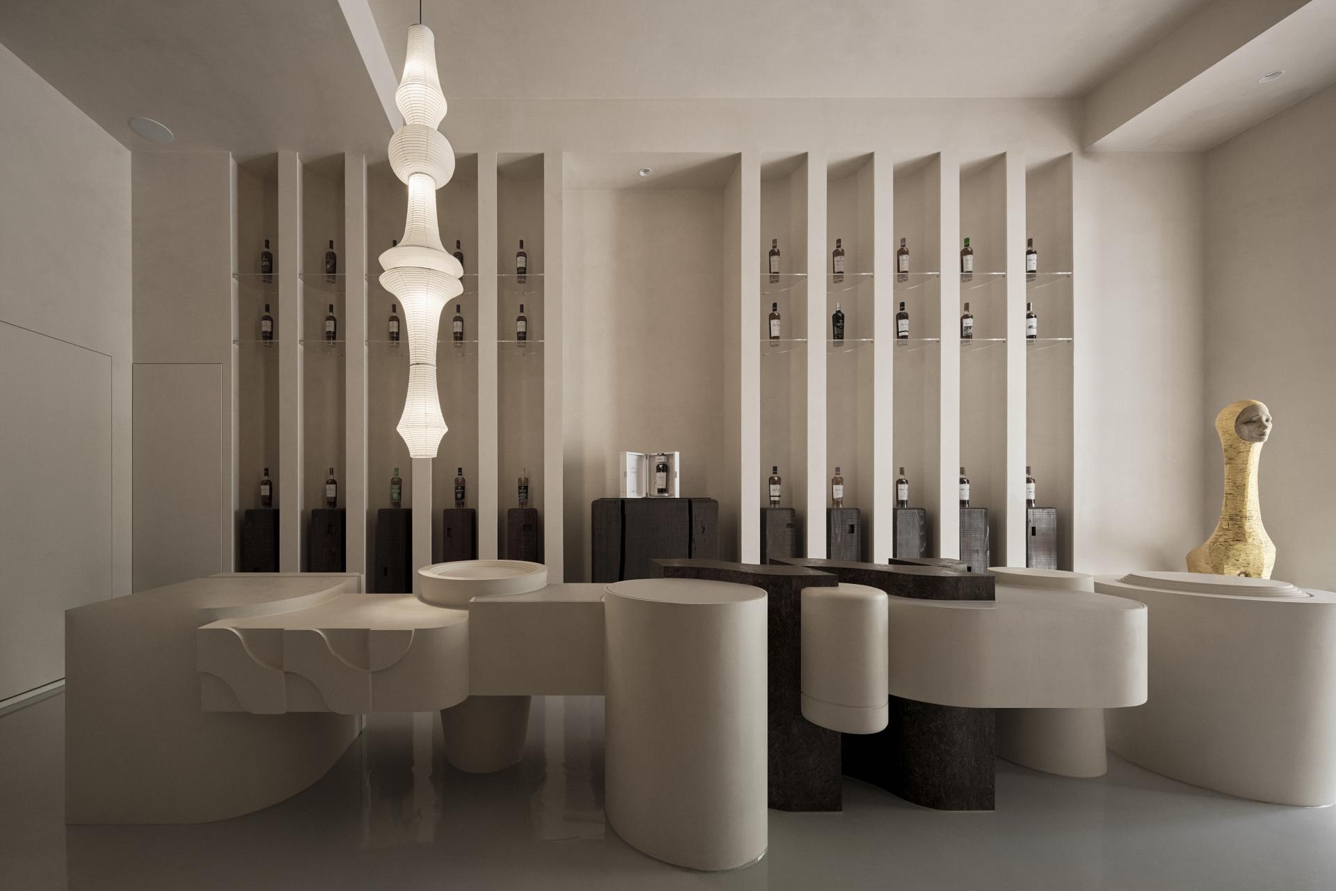 London Design Awards Winner - Whisky Code Retail Department