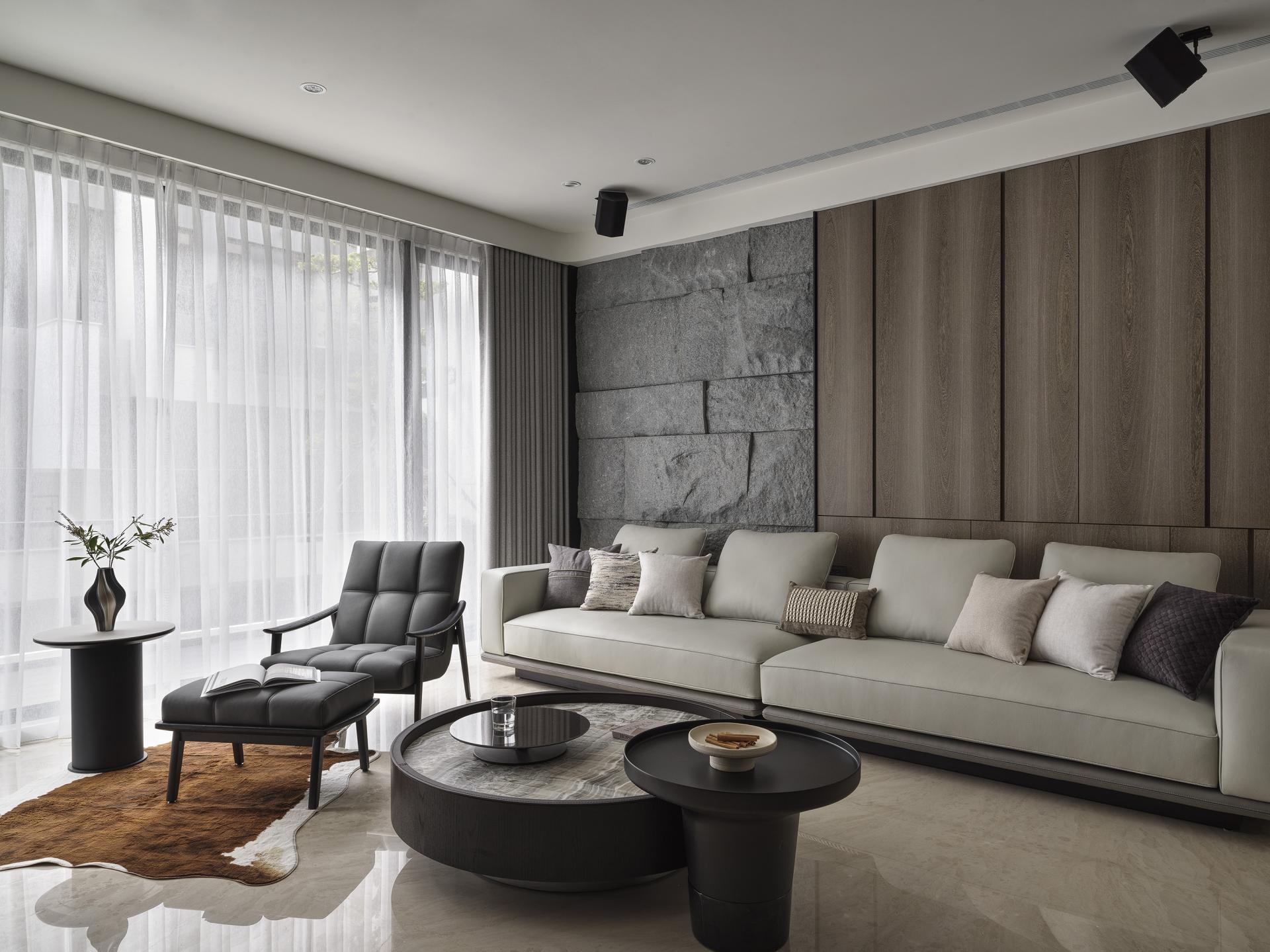 London Design Awards Winner - In Search of Warmth