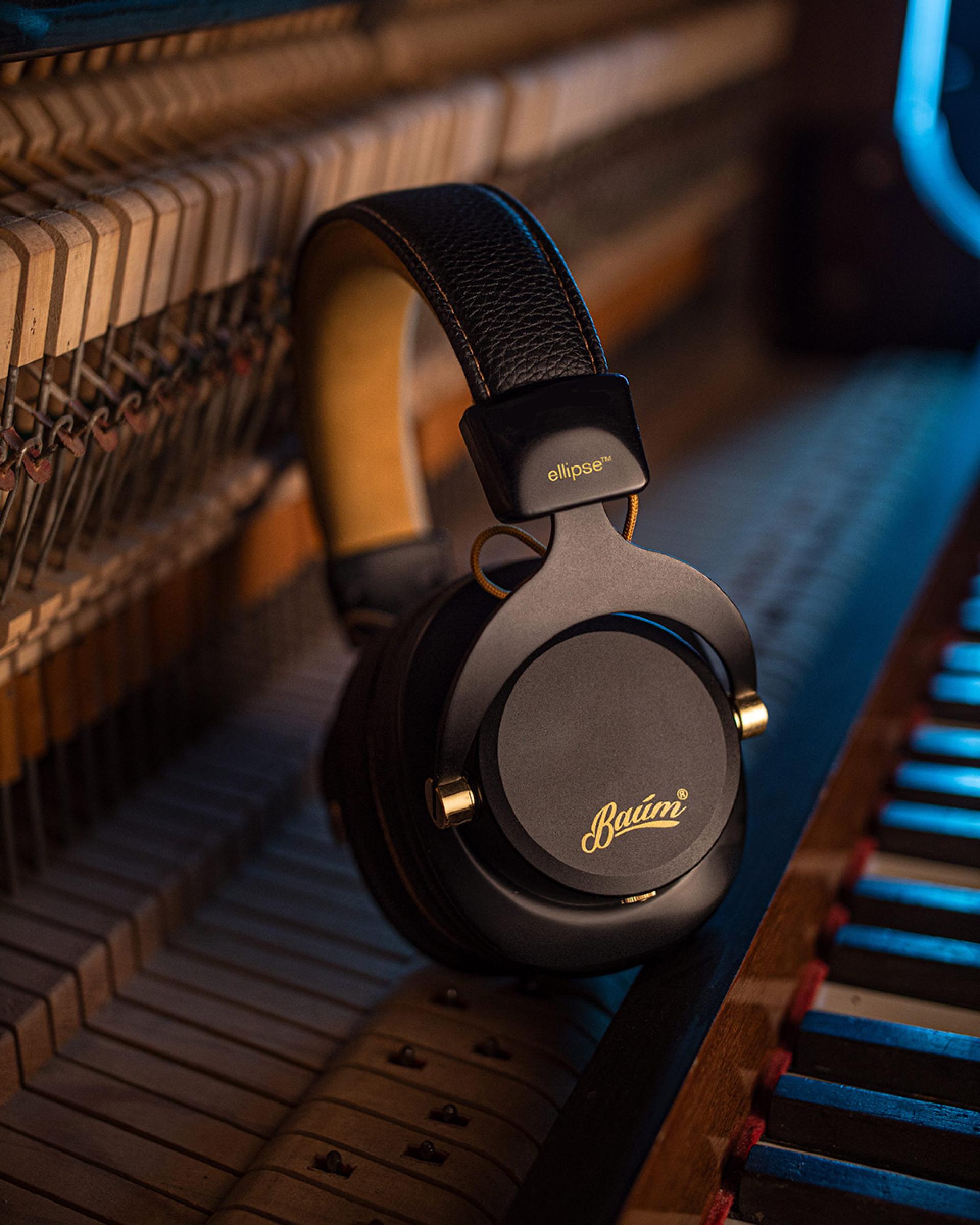London Design Awards Winner - ELLIPSE HEADPHONES